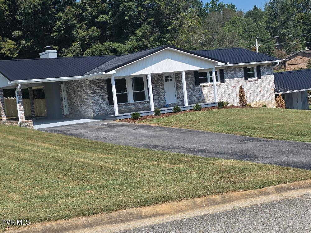 5040 Dublin Road — photo