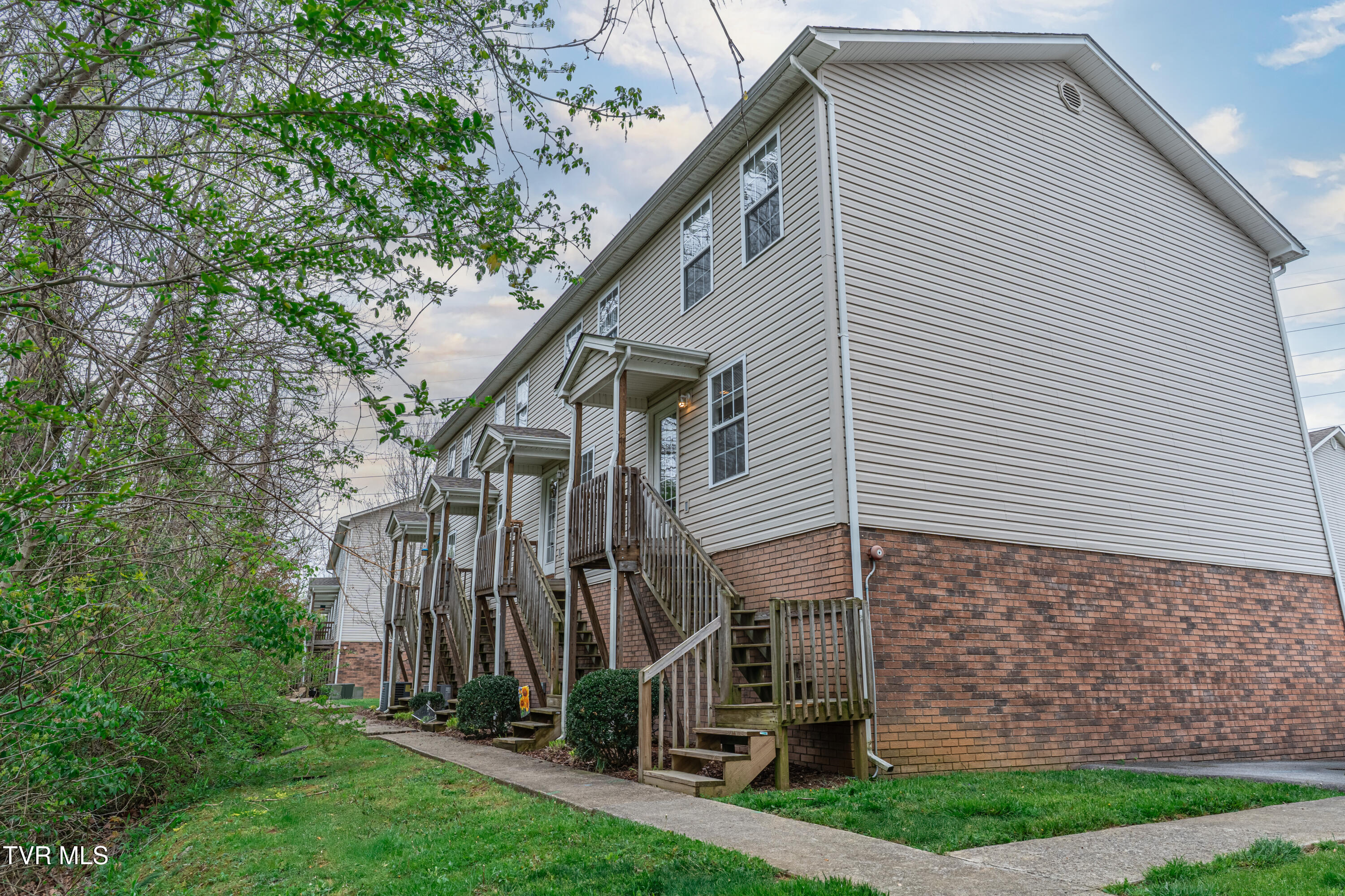 2305 South Greenwood Drive Apt 25 — photo