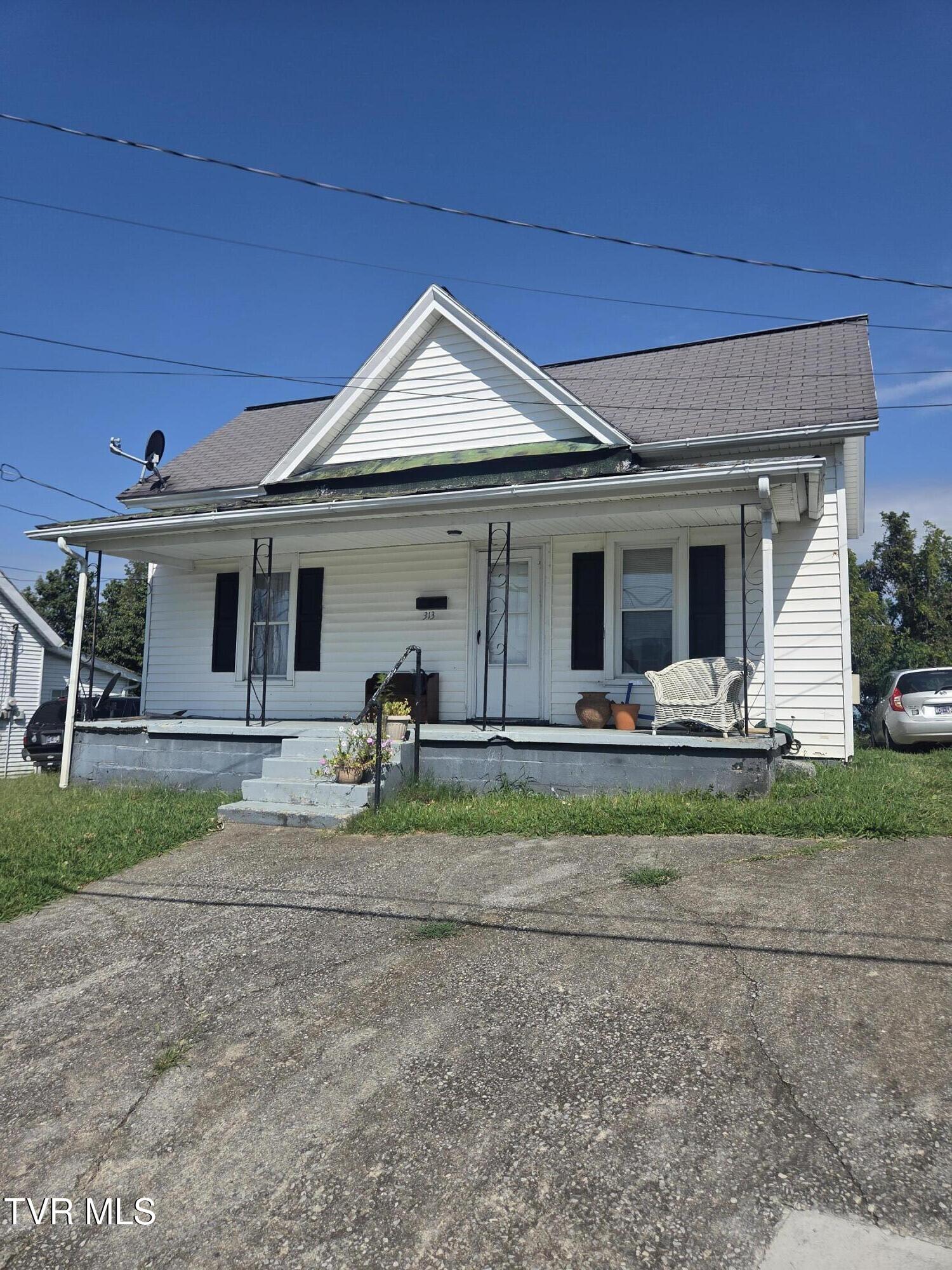 313 North Highland Avenue — photo