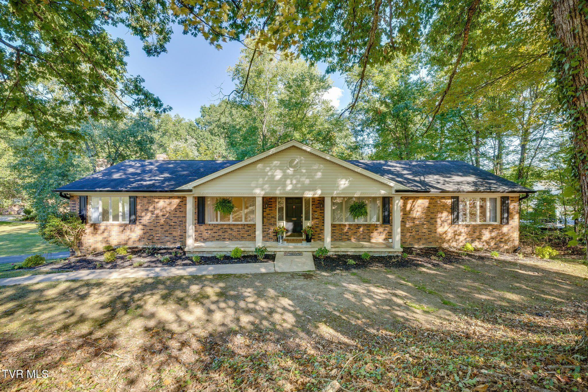 2401 Essex Drive — photo