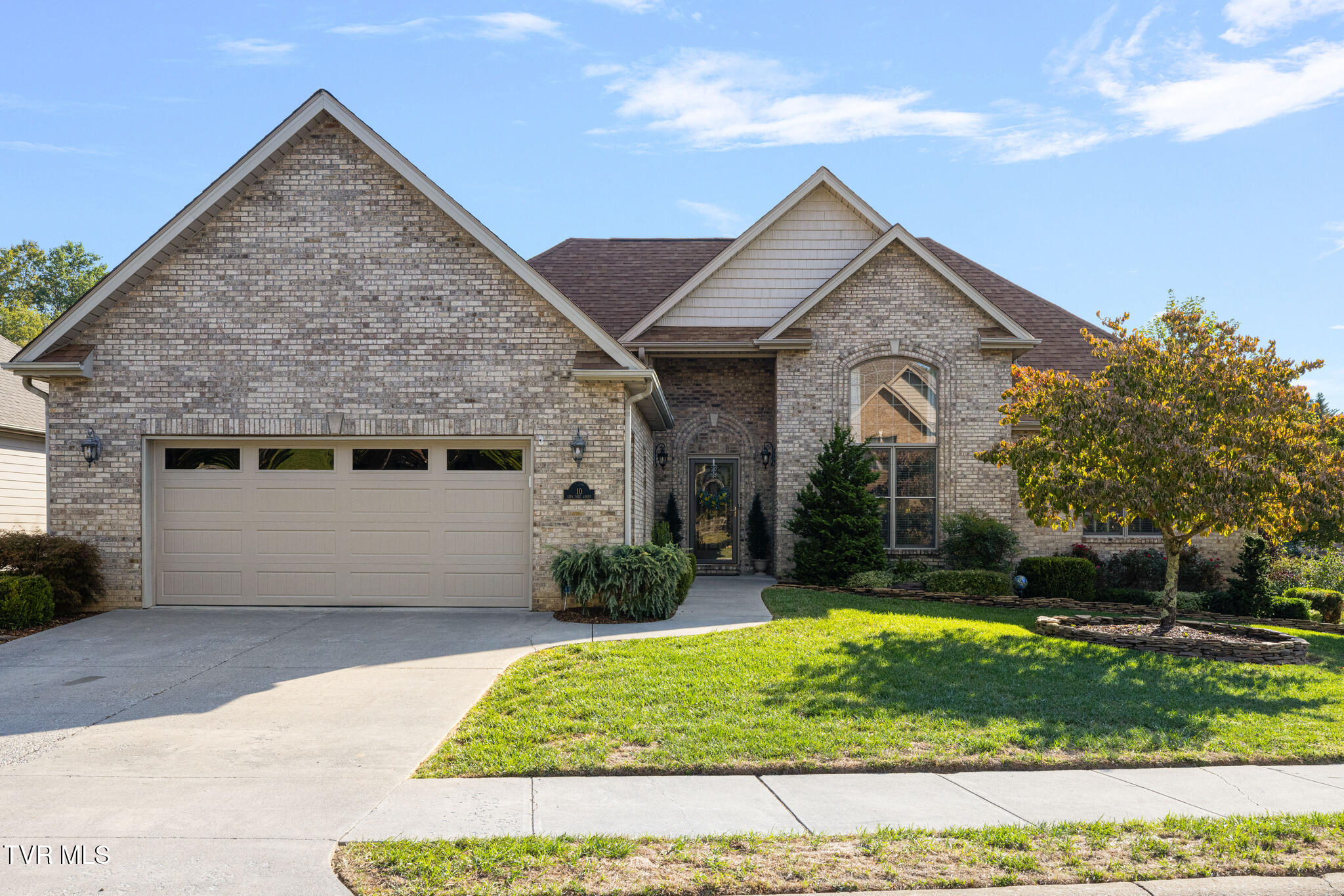 10 Alta Tree Court — photo