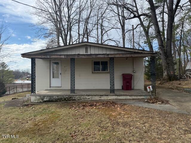 607 North Barton Street — photo