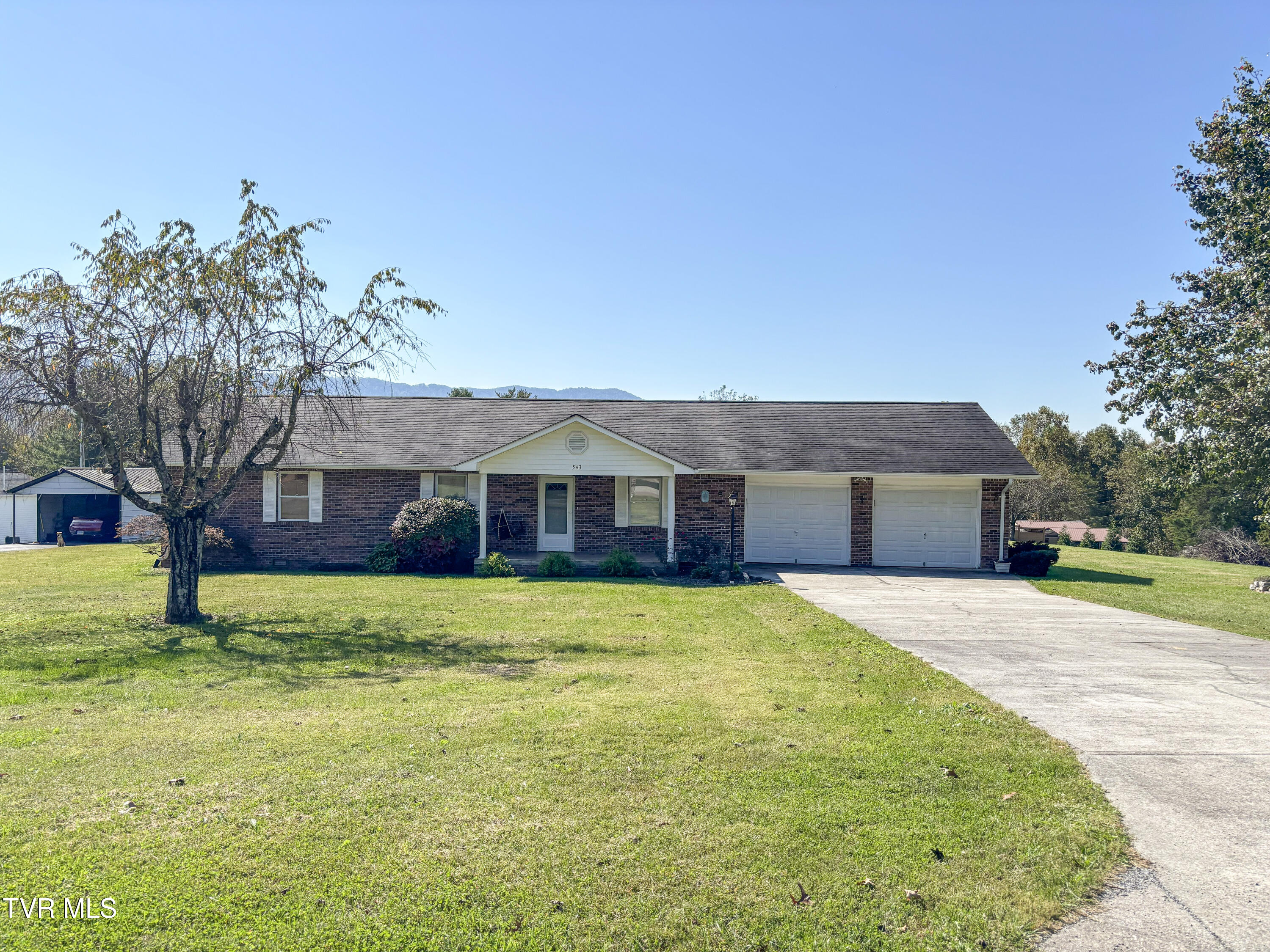 543 Dryden Heights Drive — photo