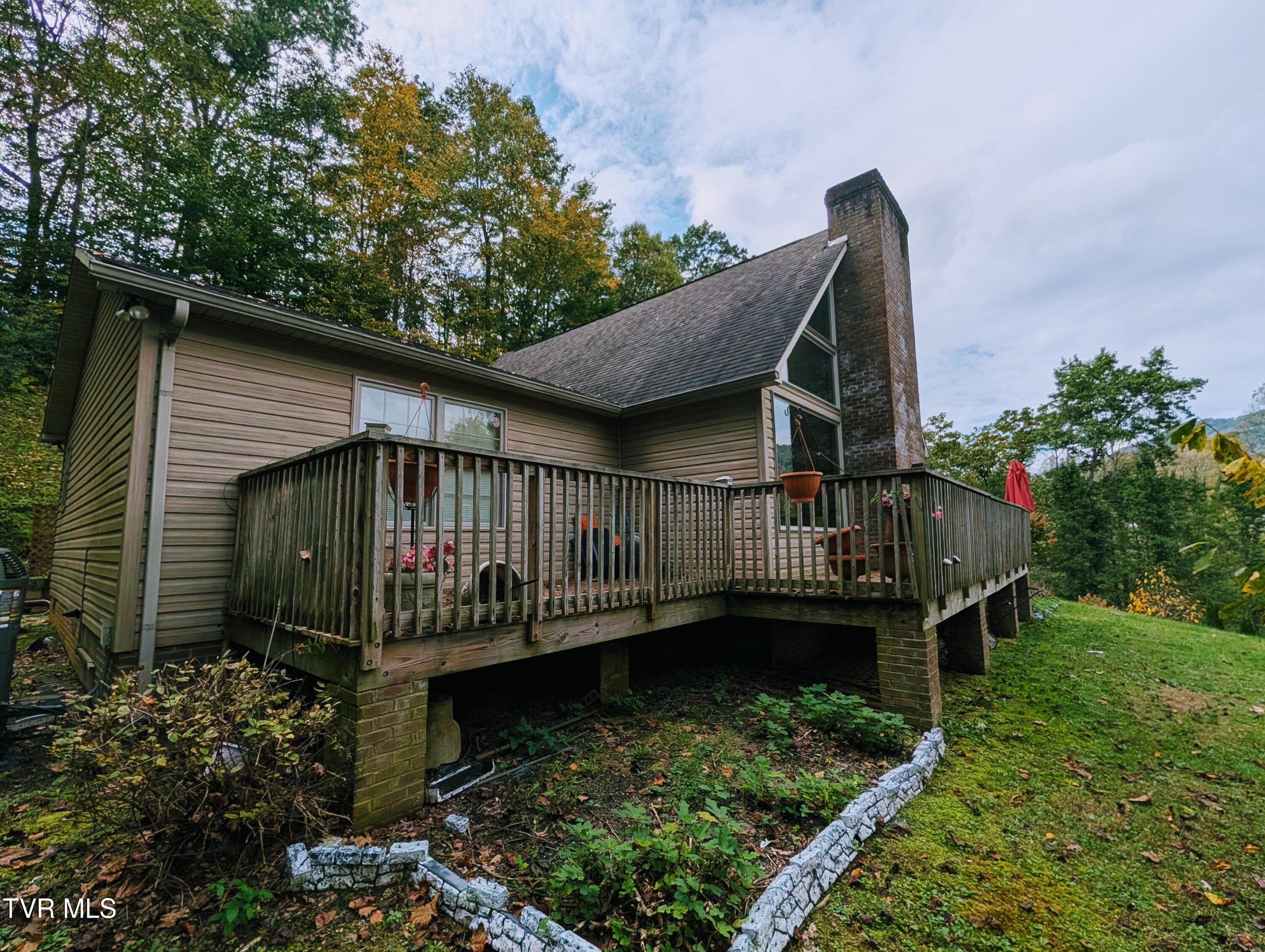 1012 Ridge View Drive — photo