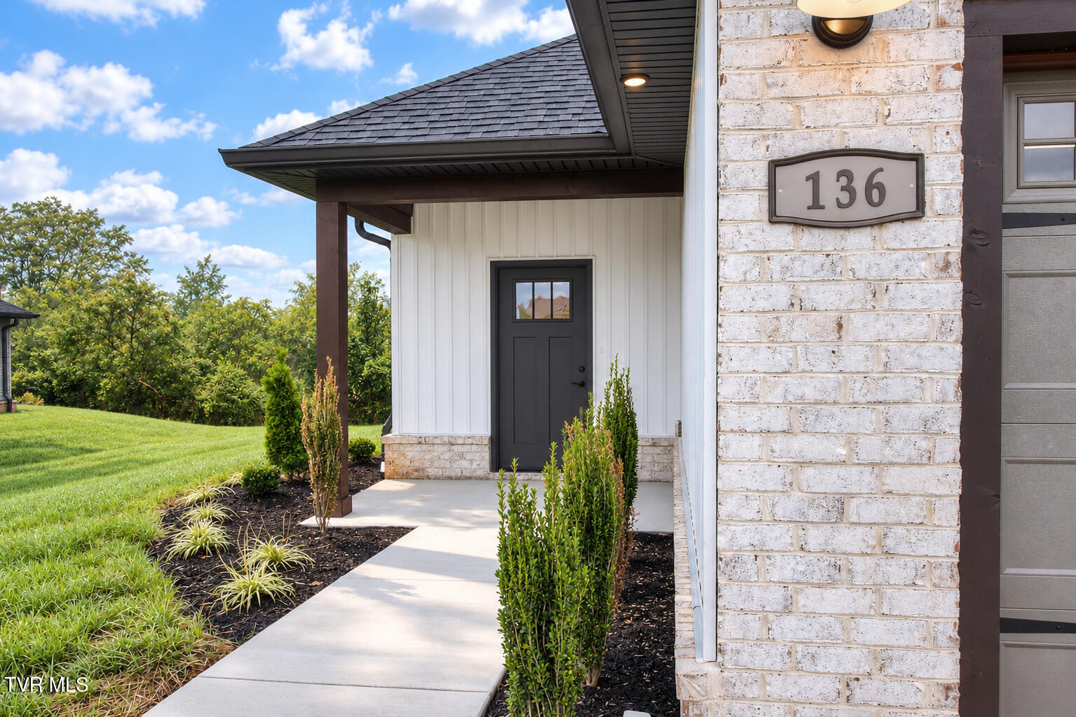 136 Ervin Loop, Erwin, TN 37650 — photo 3