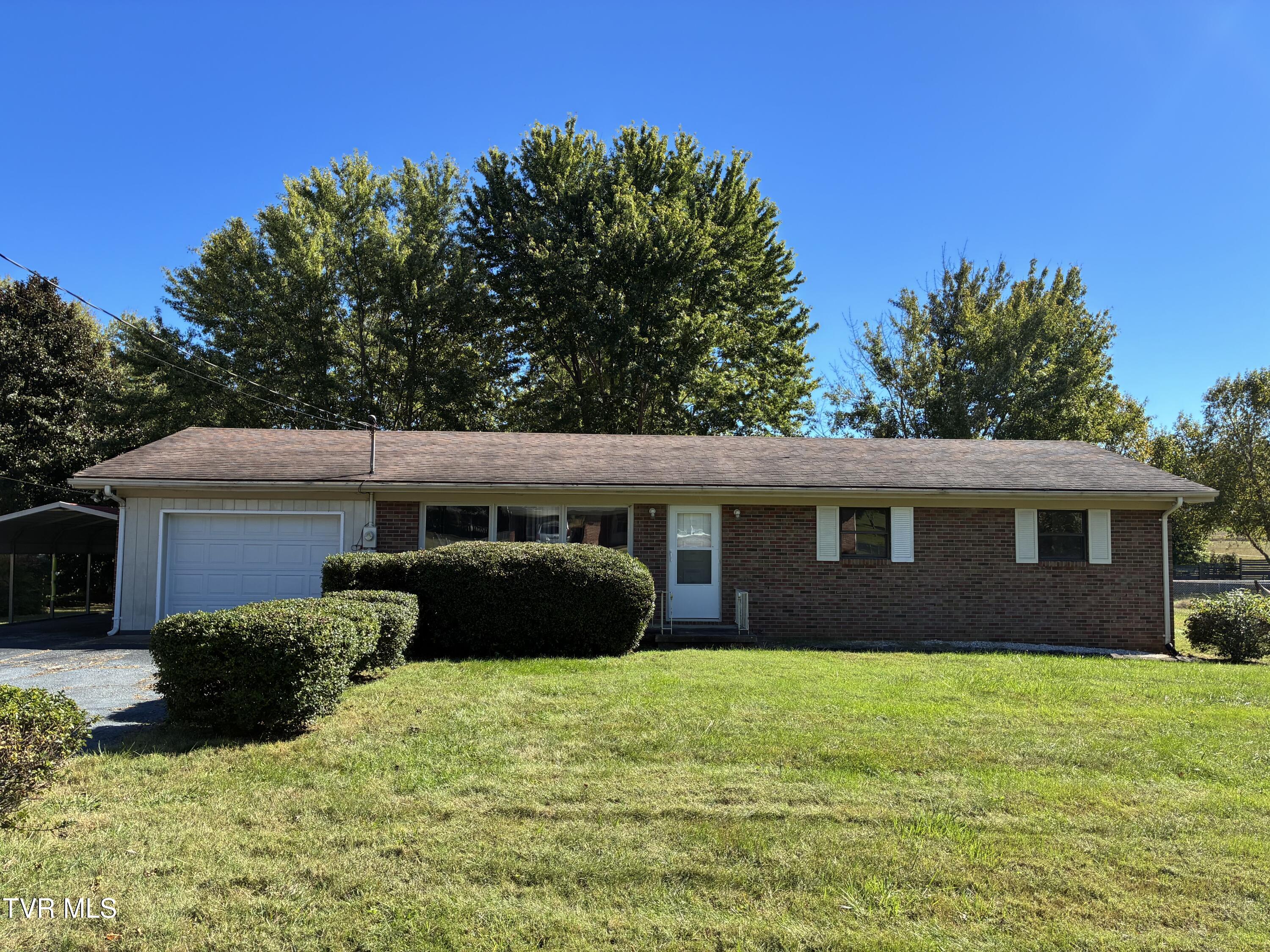 110 Royce Street — photo