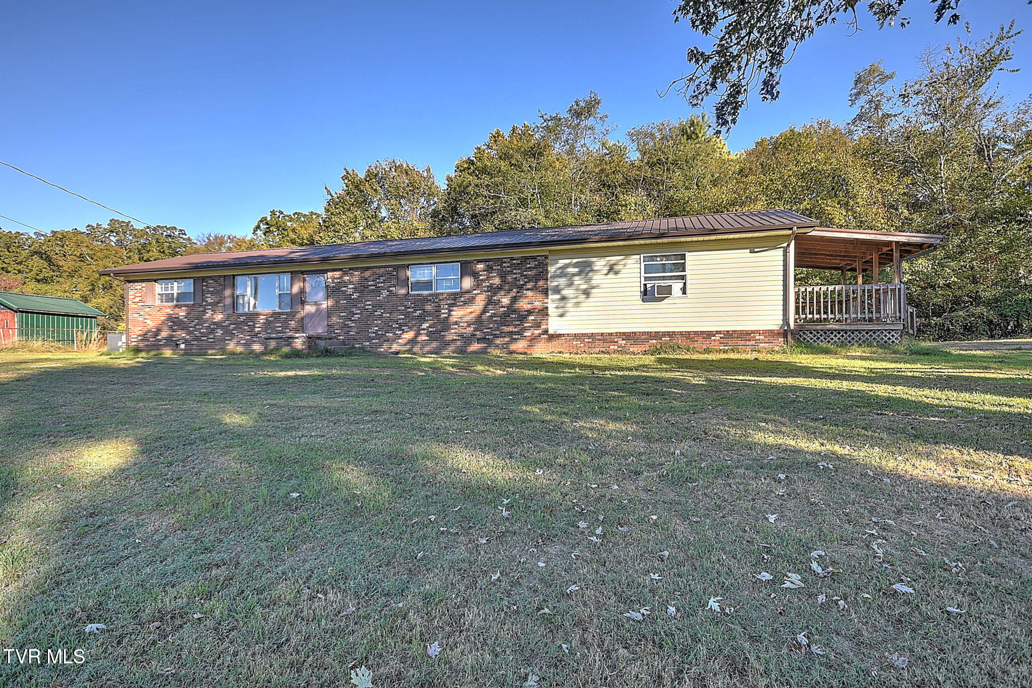 2040 Roe Junction Road — photo