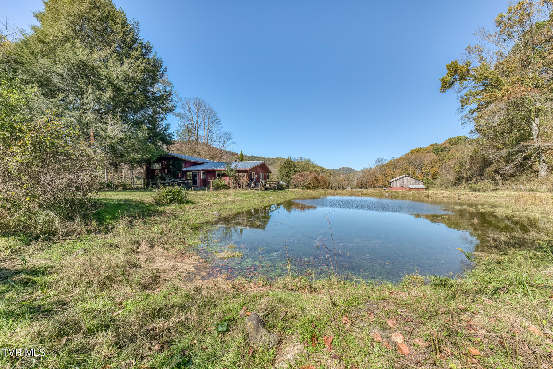 451 Heaton Creek Road — photo
