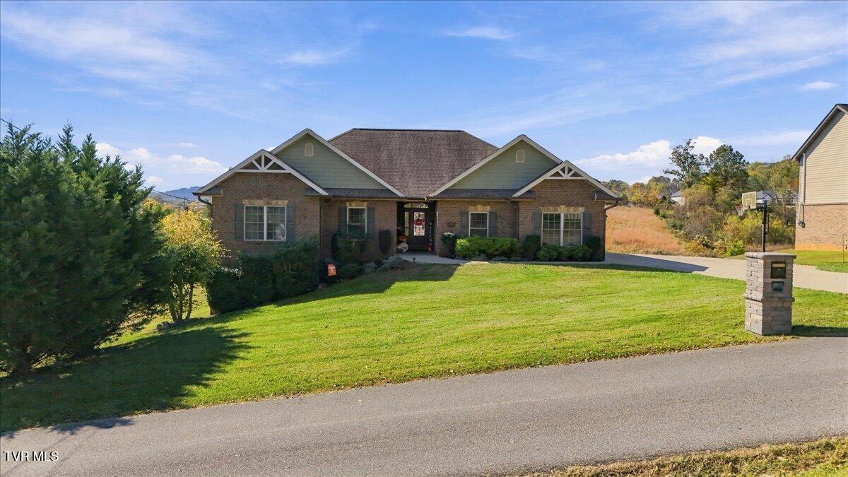 215 Spurgeon Lane — photo