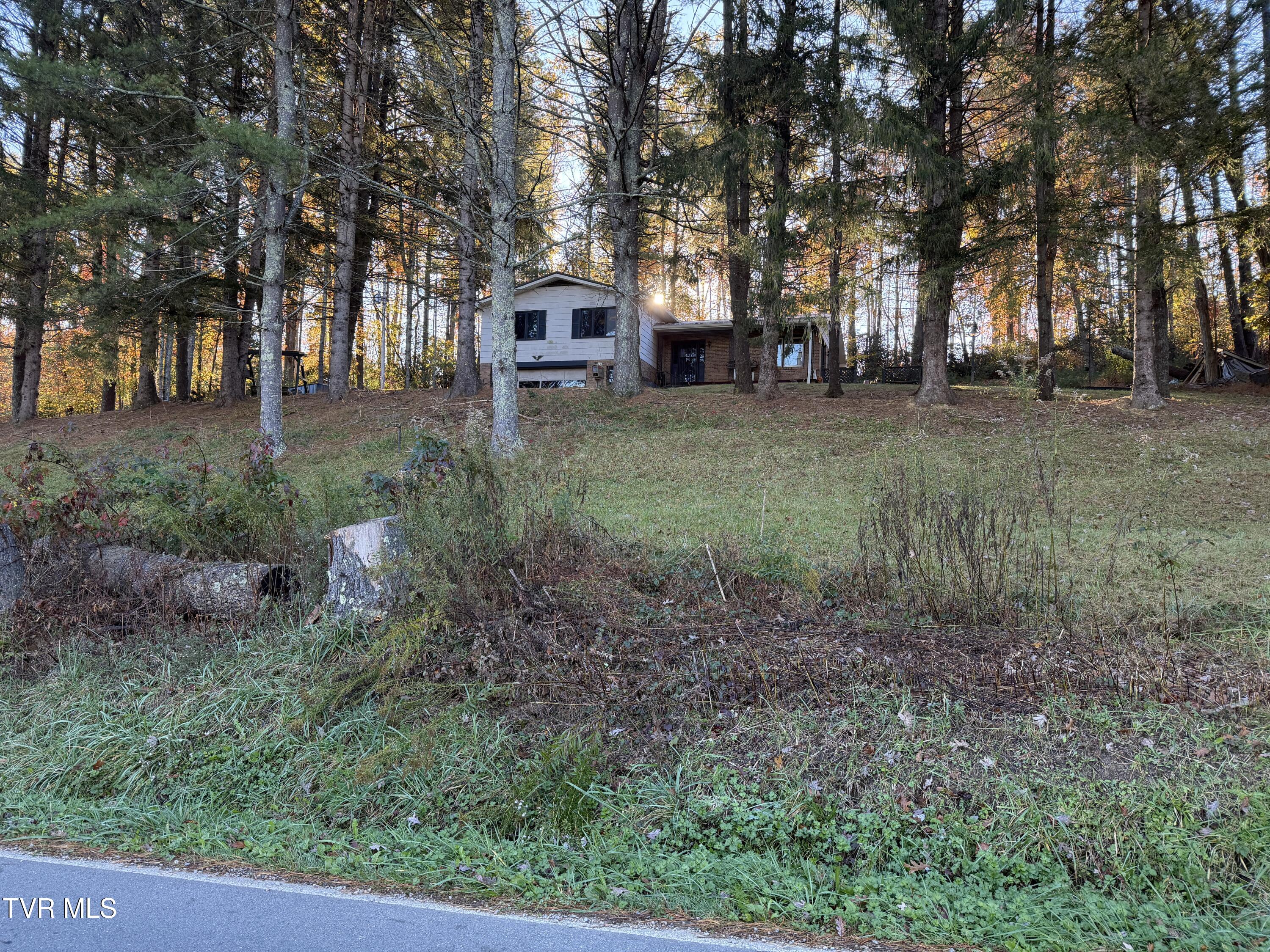 1233 Pleasant Valley Road — photo