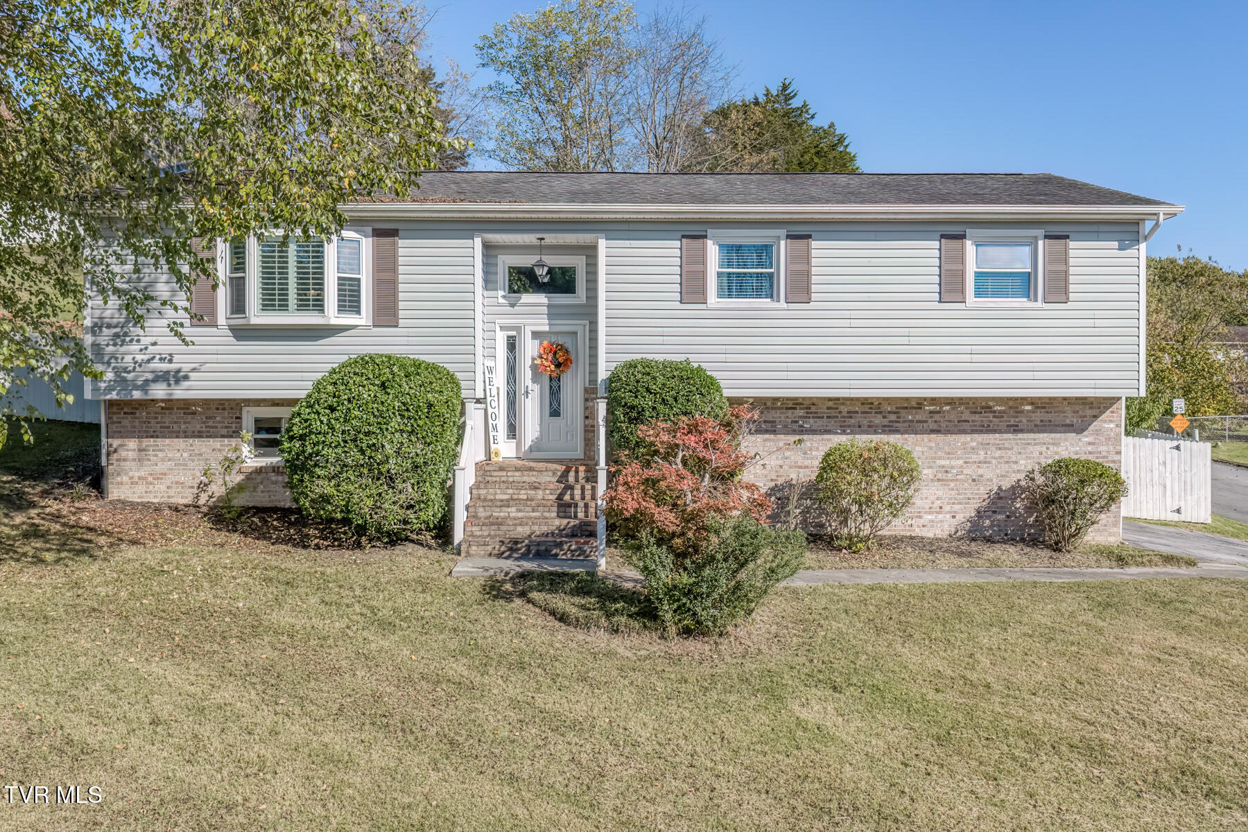 300 Sequoyah Drive — photo