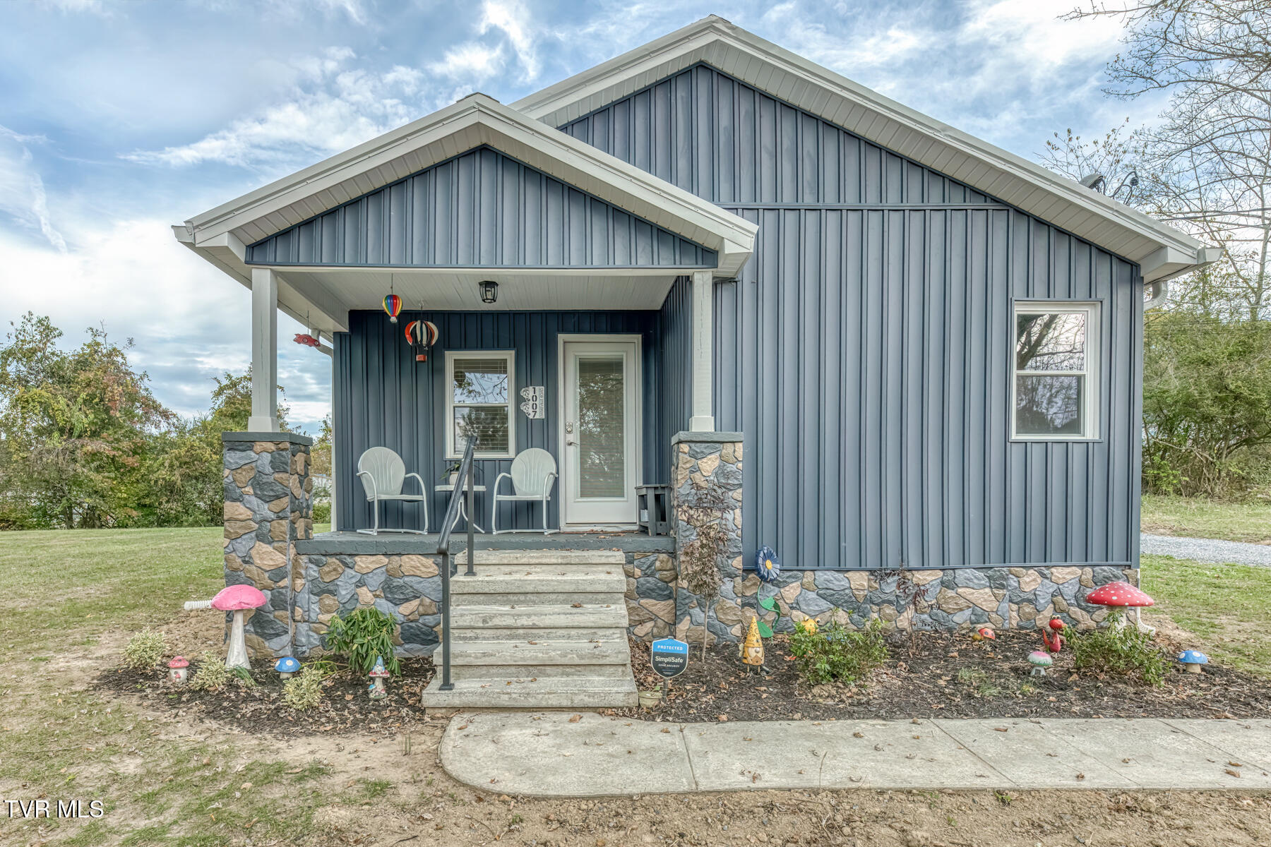 1007 Embreville Road — photo