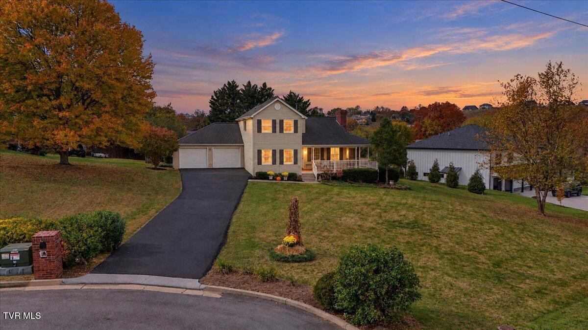2 Steeplechase Court — photo