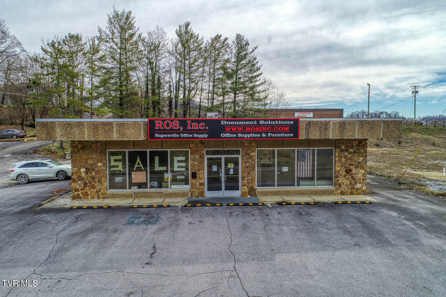 500 West Main Street — photo