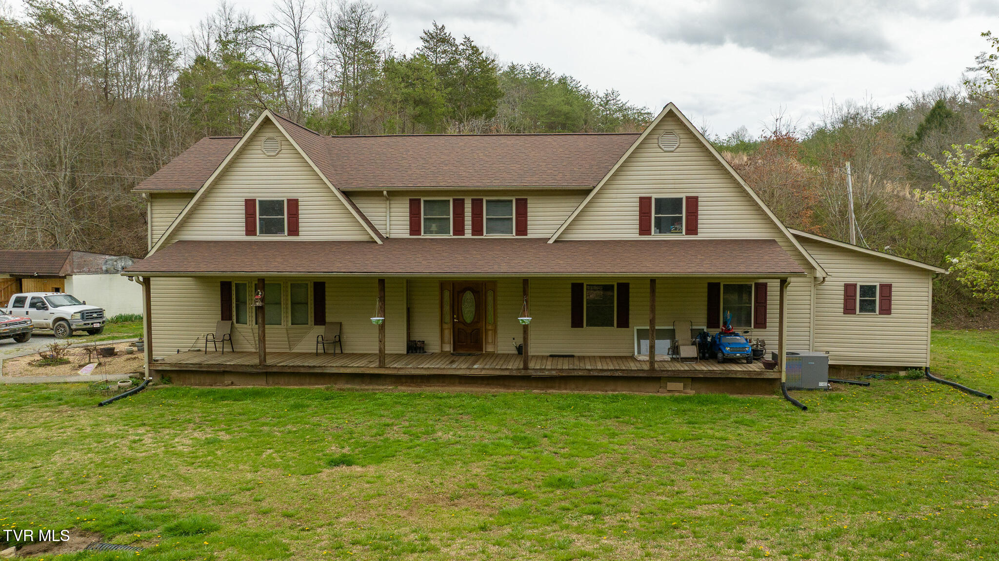 8651 Tazewell Highway — photo