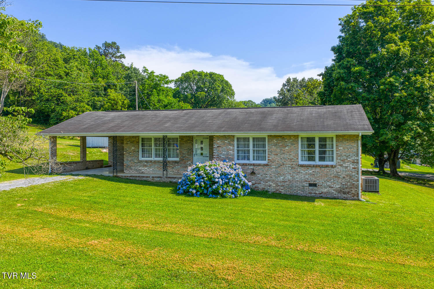 426 South Johnson Road — photo