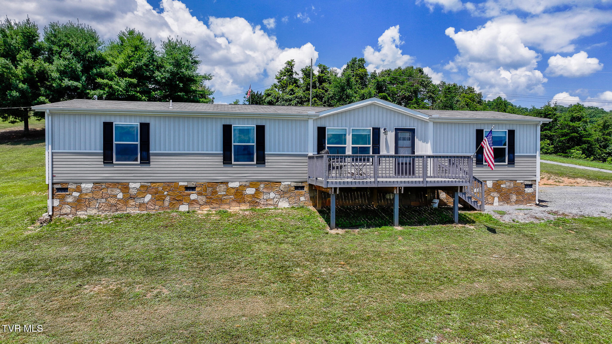 120 Maple Crest Circle — photo