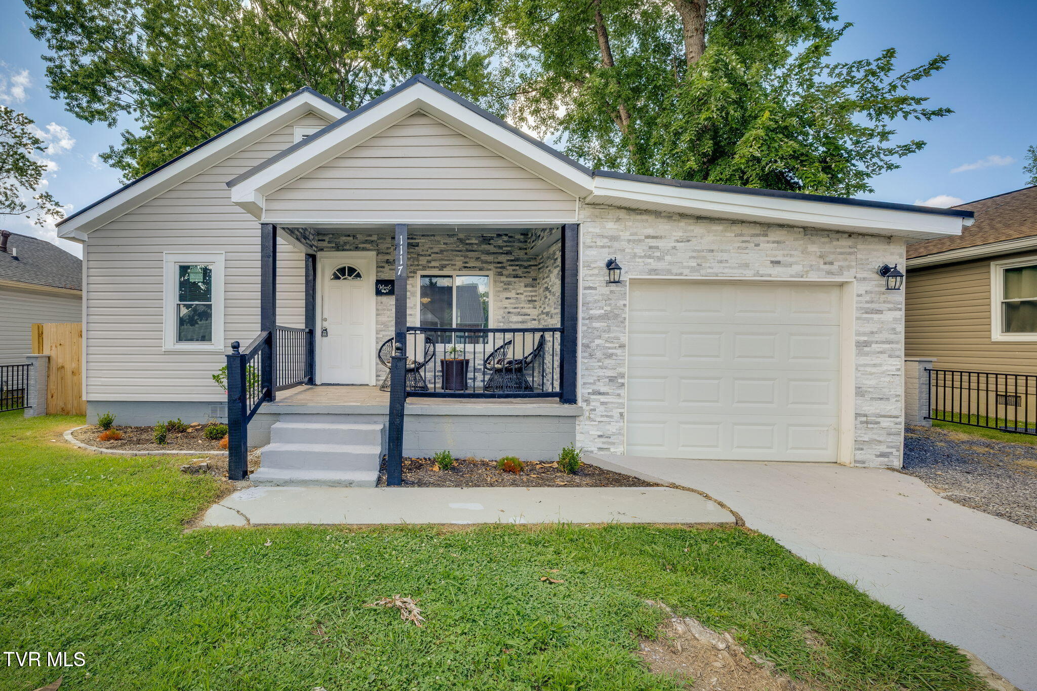 1117 Lomax Street — photo