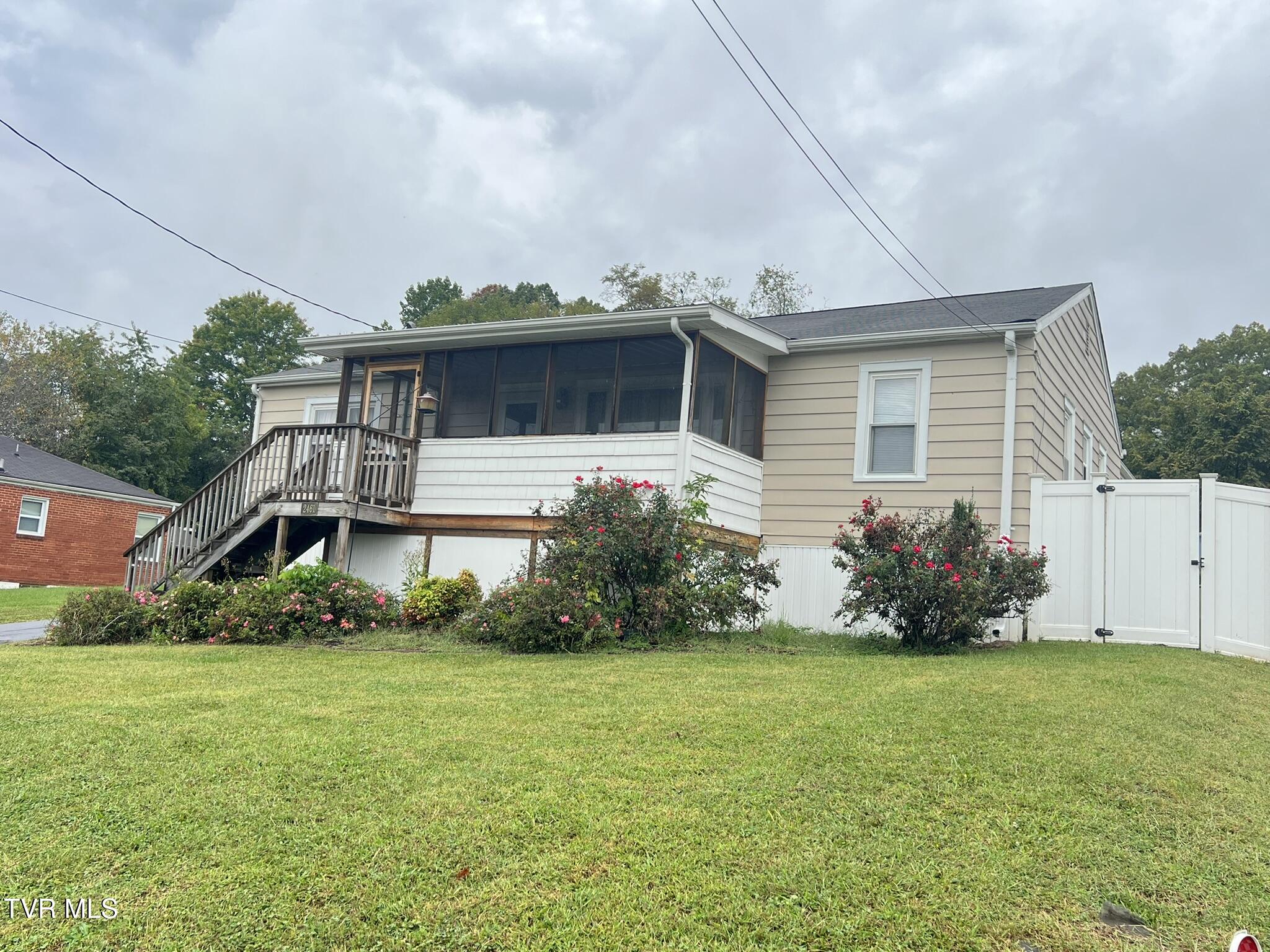 2461 Bradley Street — photo