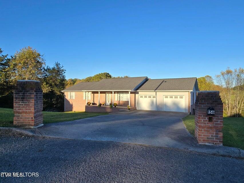156 El Sara Drive — photo