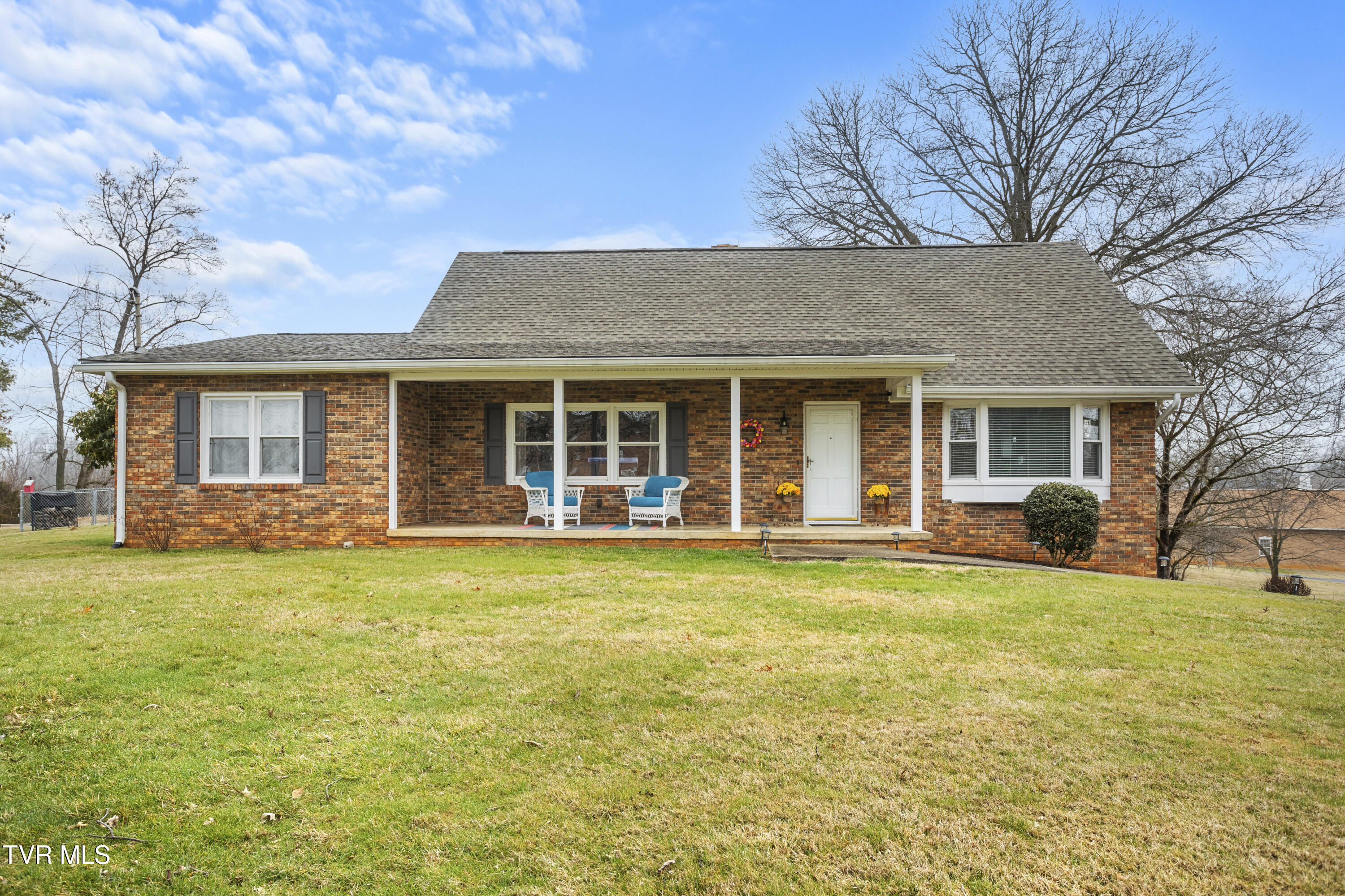 2112 Knob Creek Road — photo