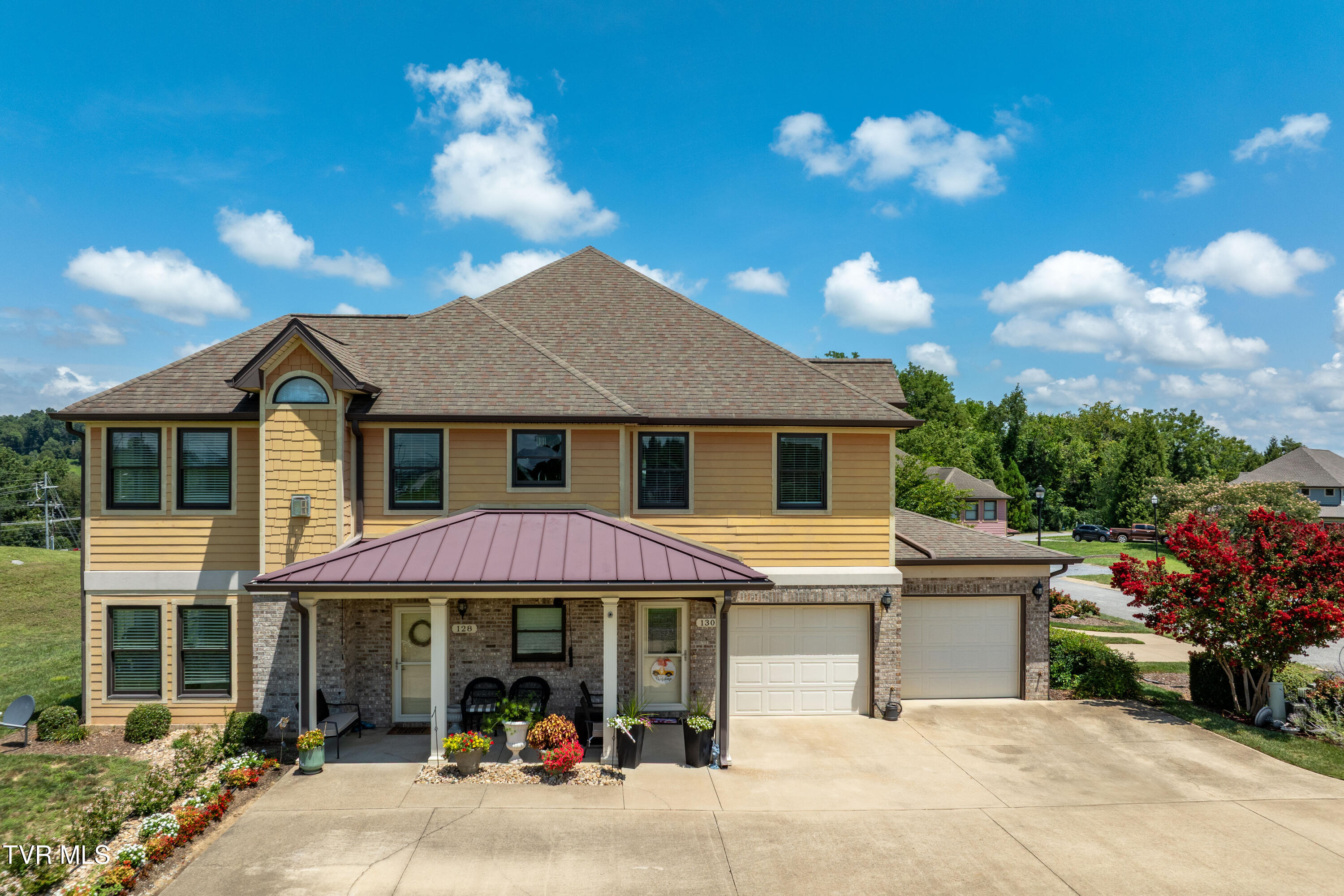 130 Lookout Pointe 130 — photo
