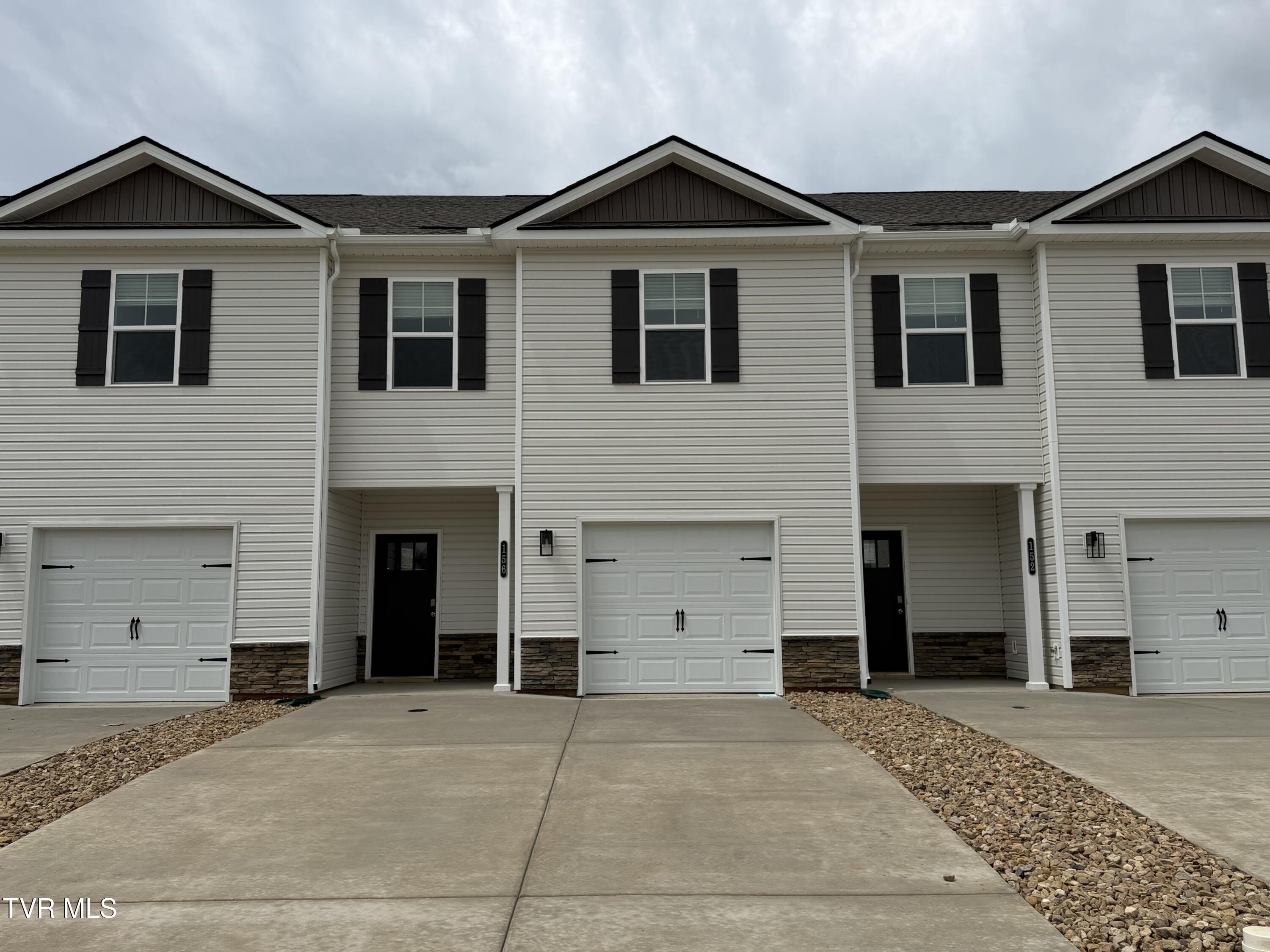 156 Holt Way — photo