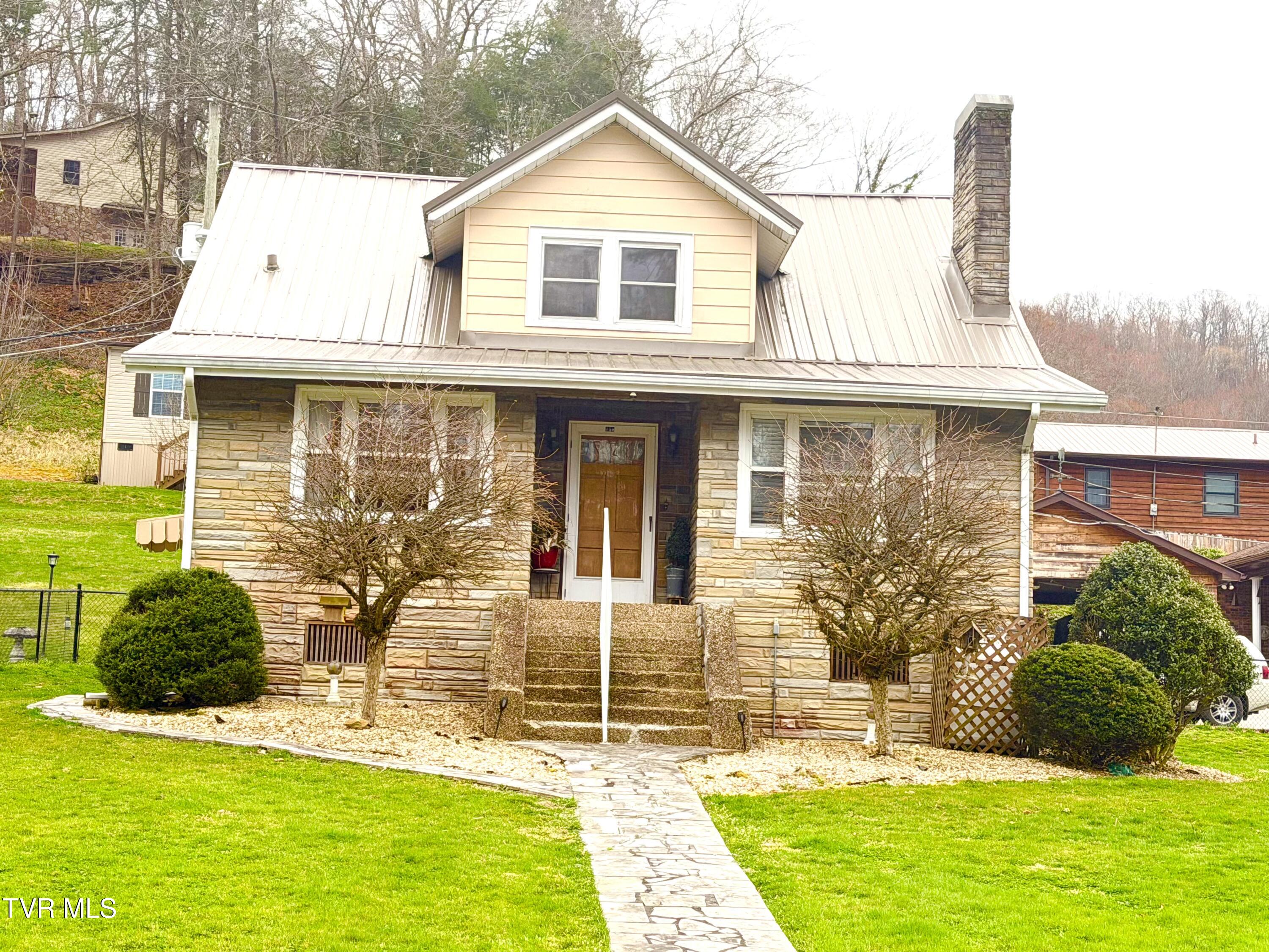 130 Chatham Drive — photo