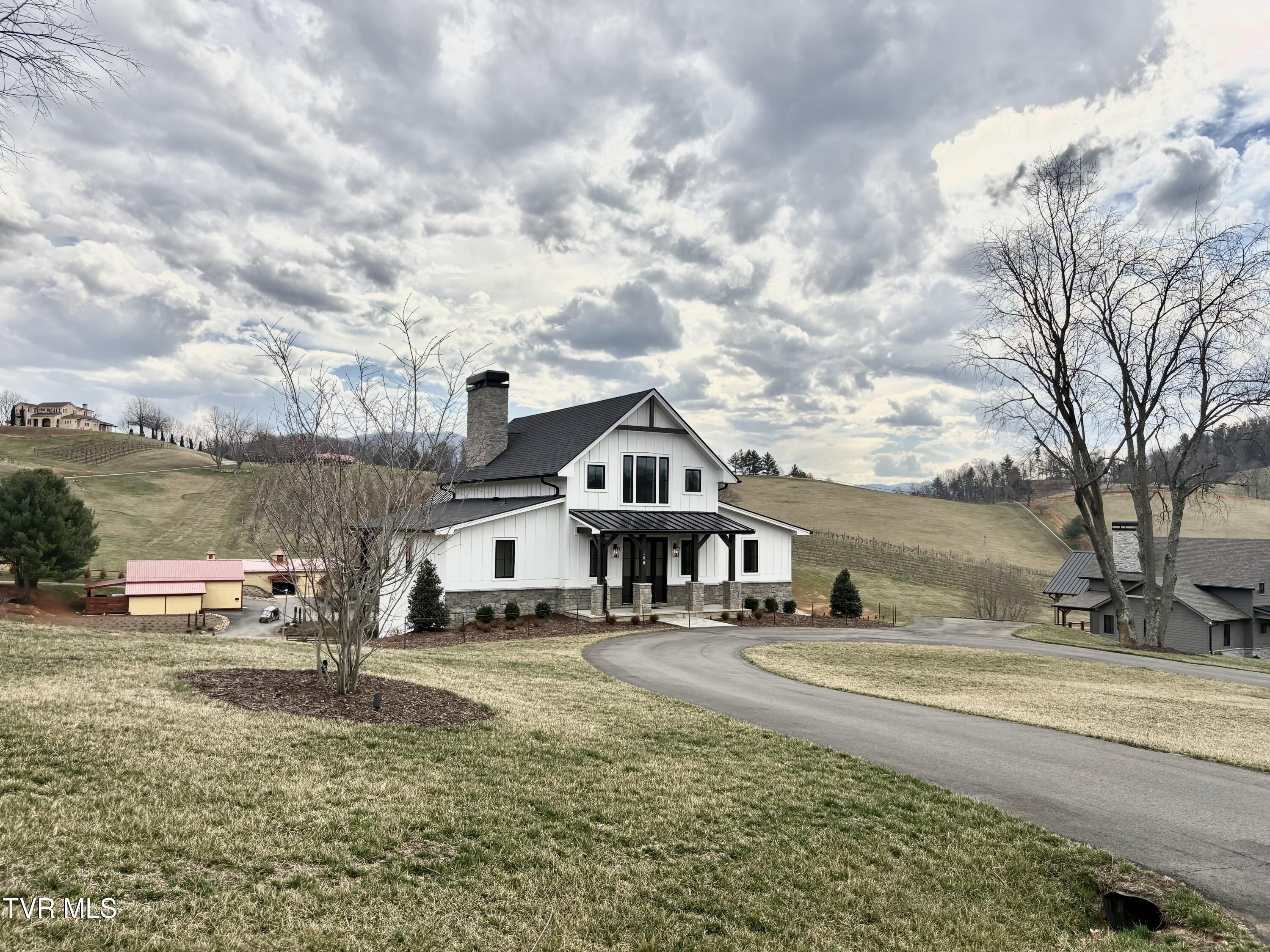 190 Farmhouse Village Trail — photo