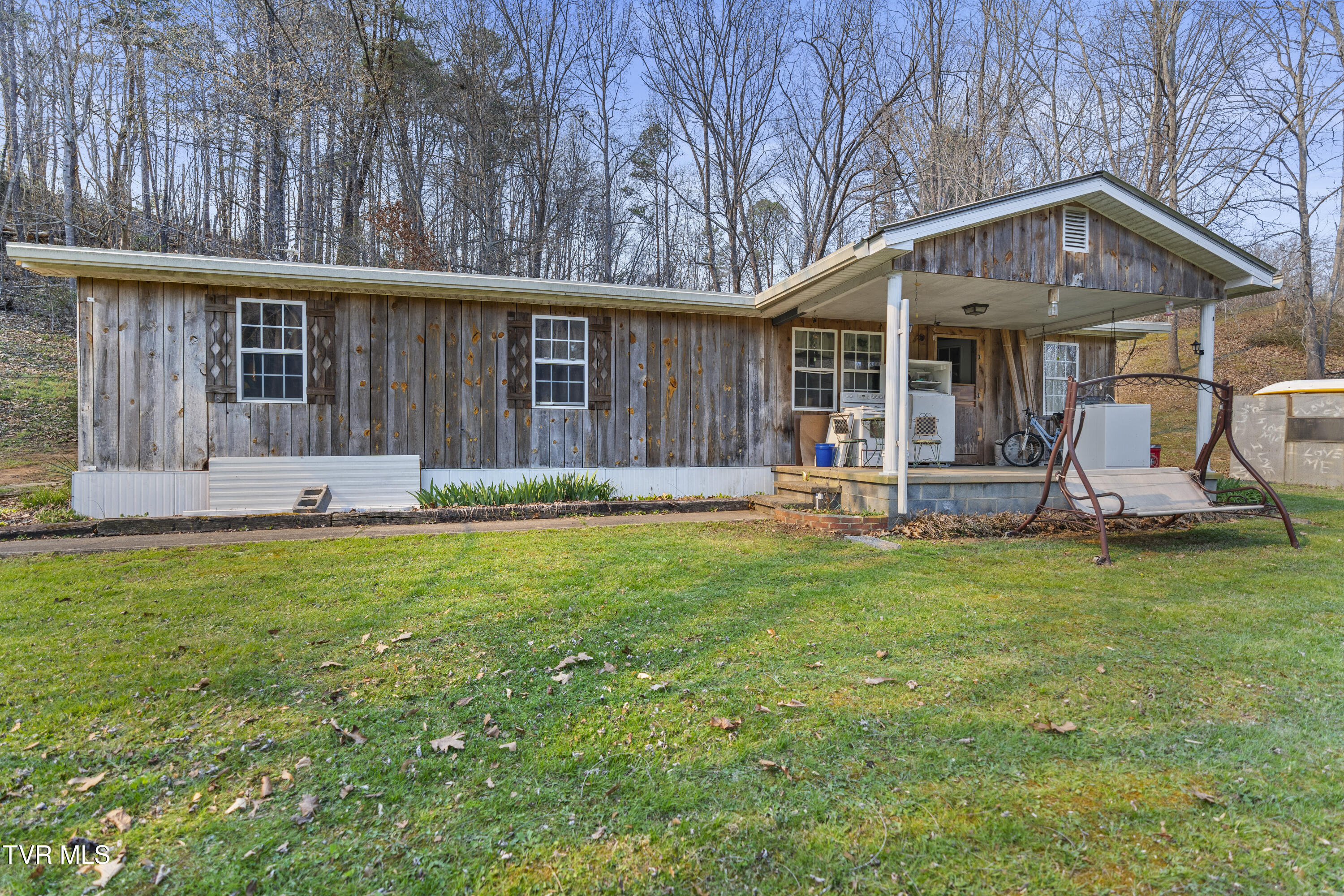 5710 Houston Valley Road — photo