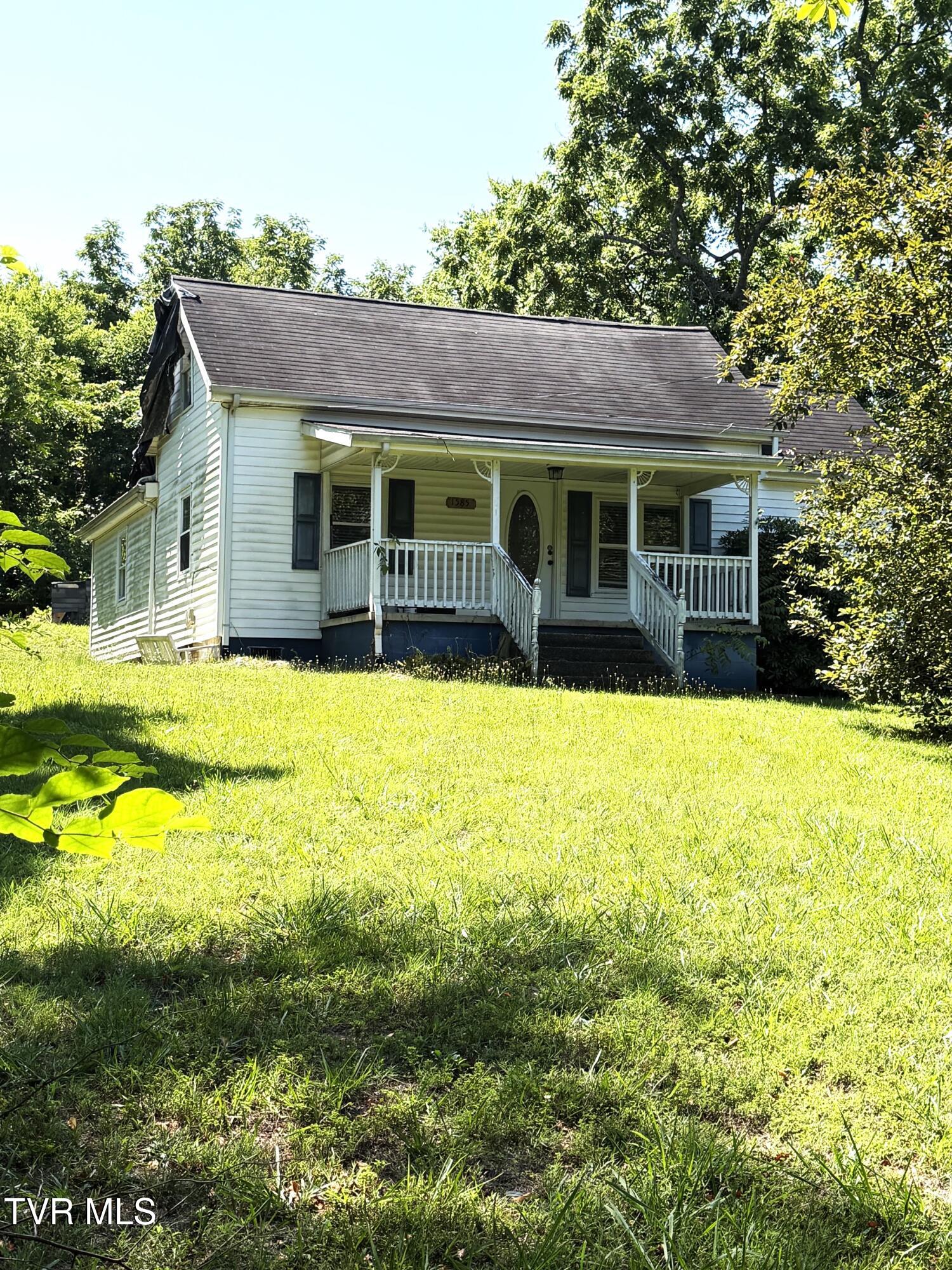 1585 Lick Hollow Road — photo