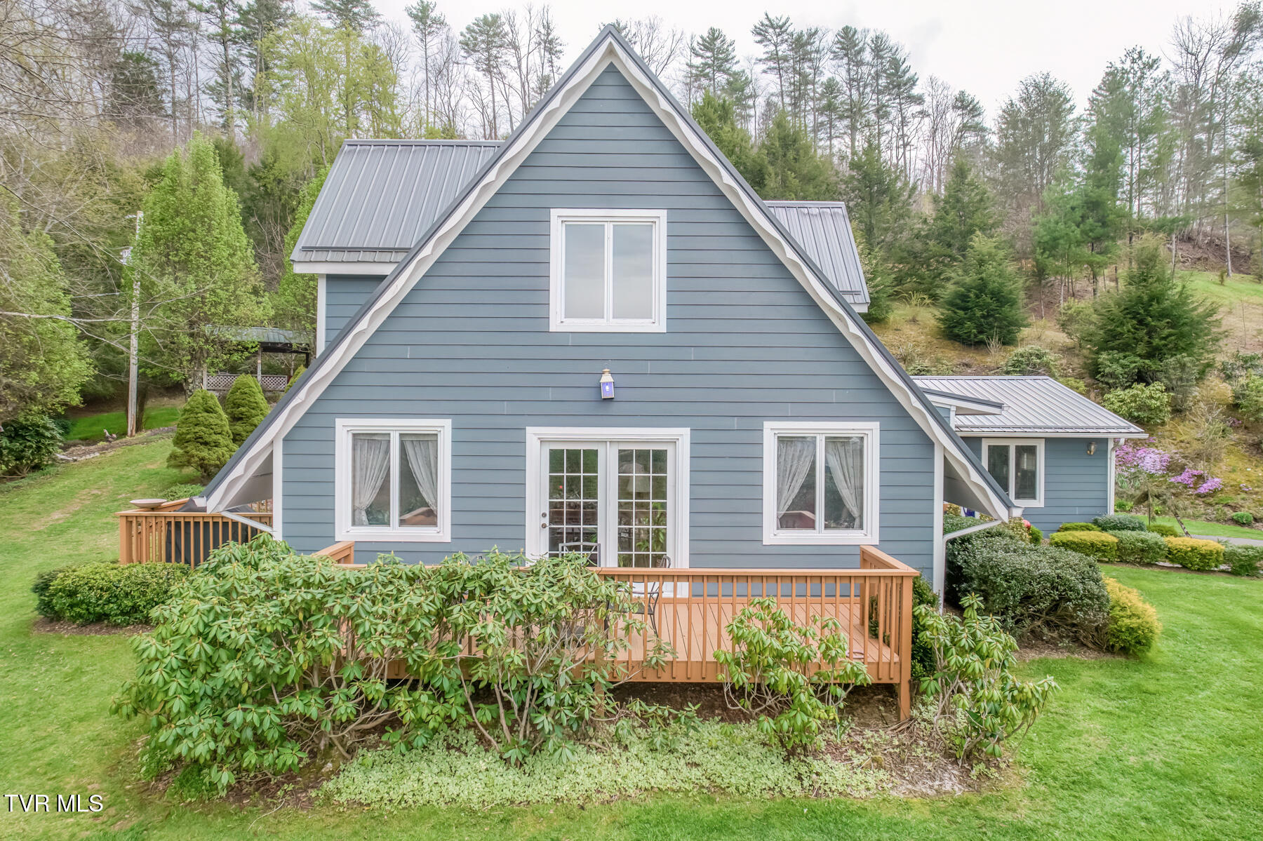 261 Calvary Lane — photo