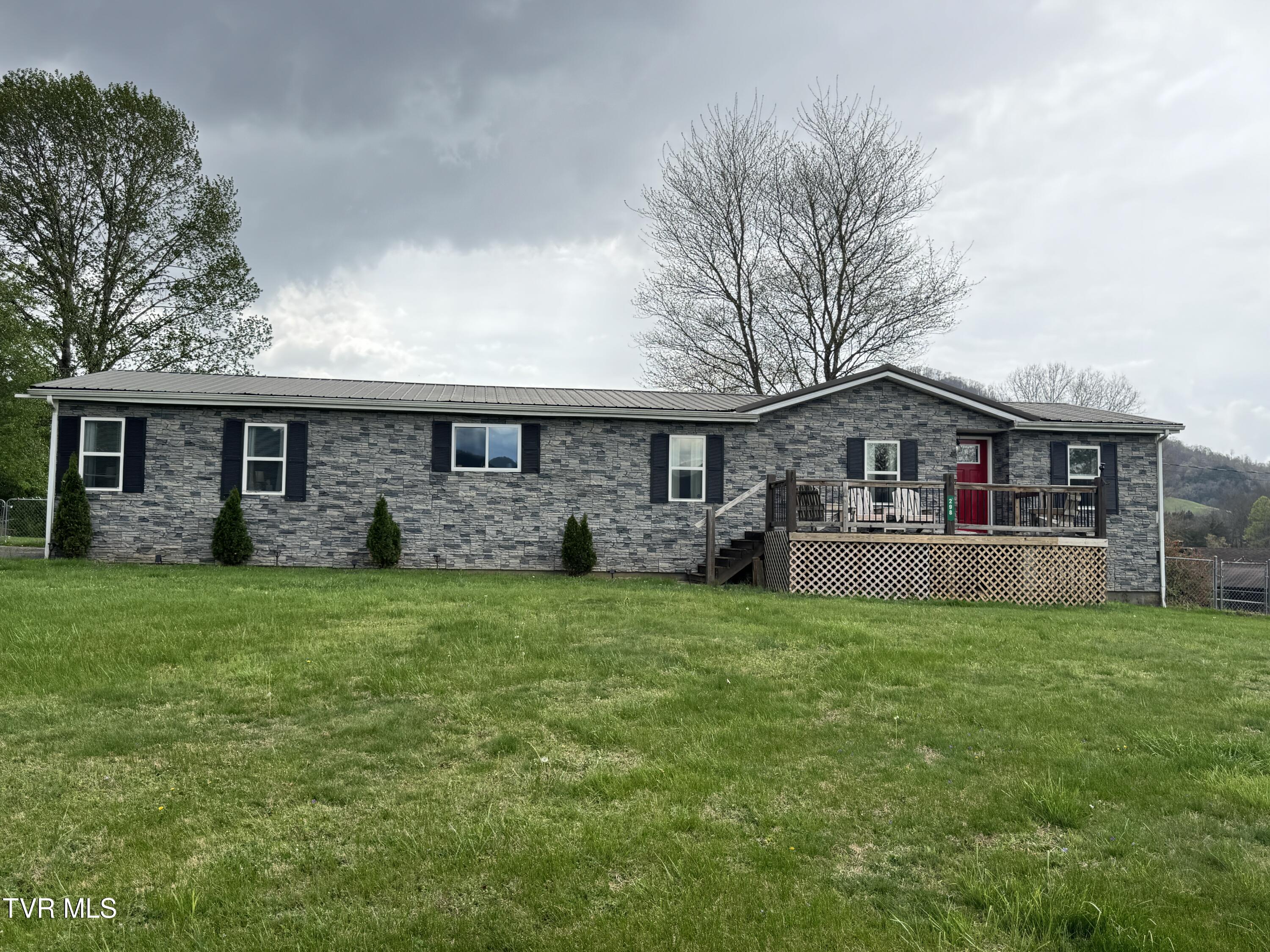 298 Rabbit Run Lane, Dryden, VA 24243