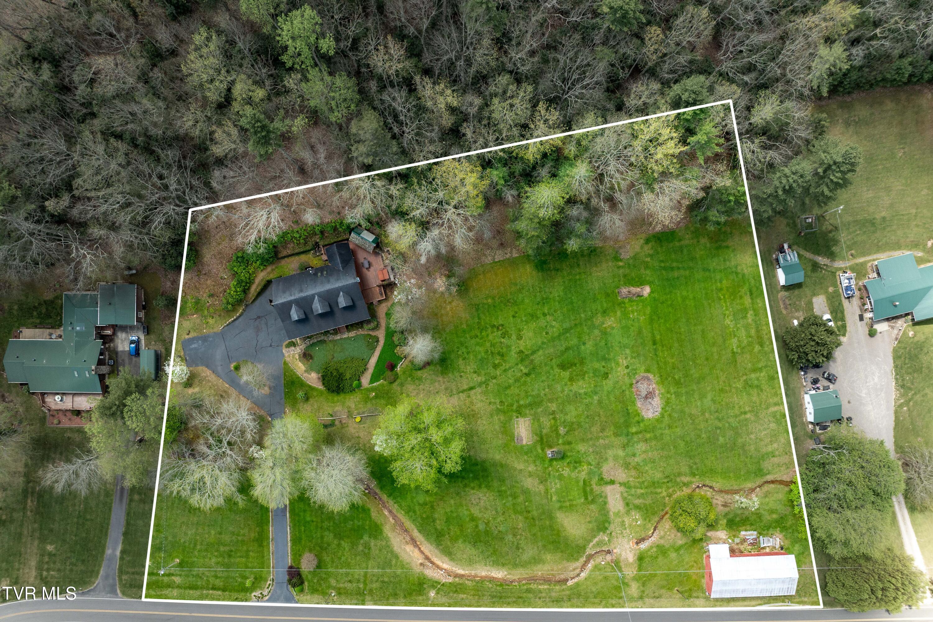 1297 Harbin Hill Road — photo