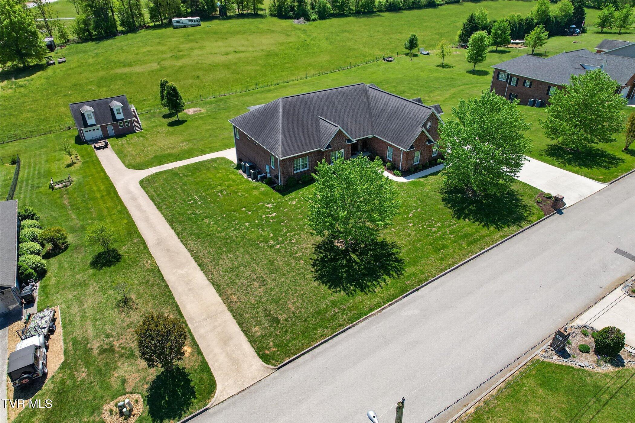 121 Sunnyfield Drive — photo