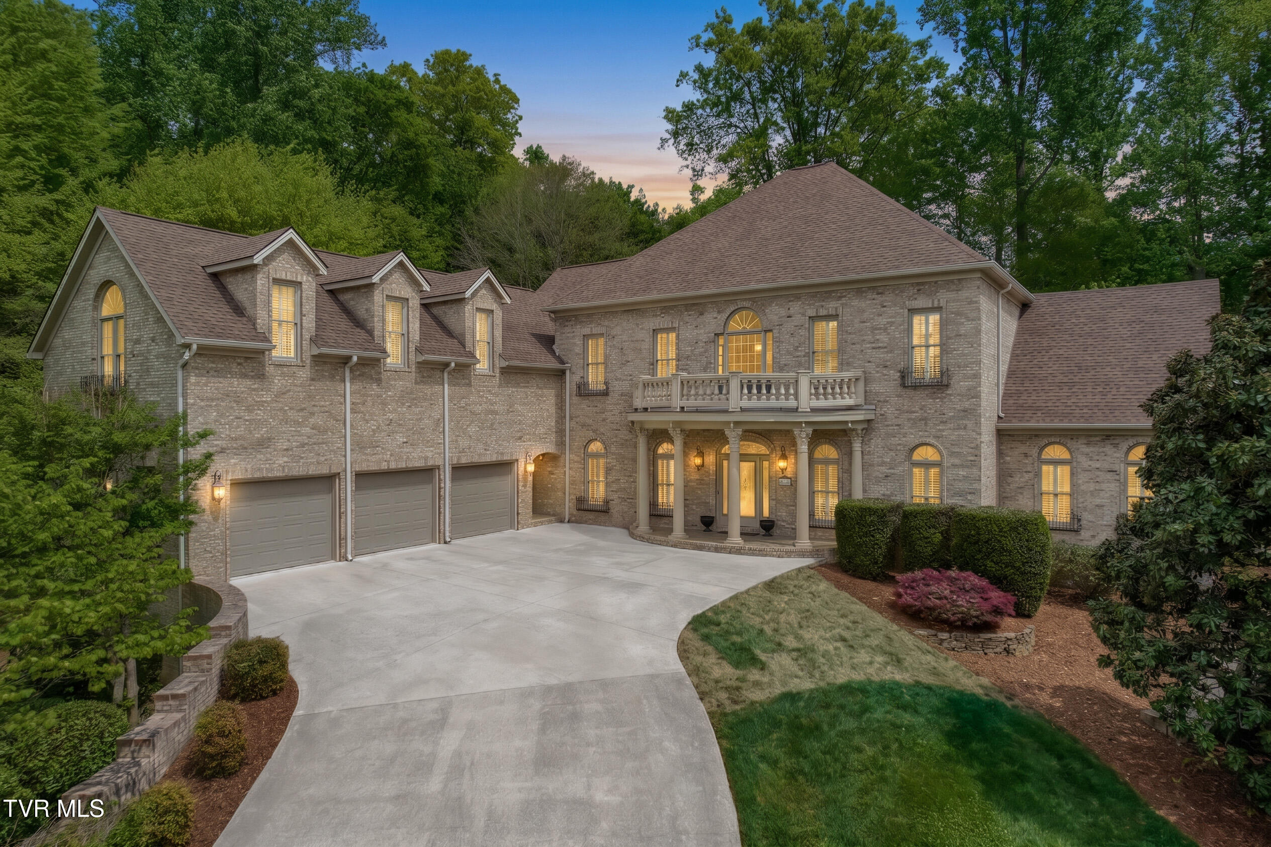 202 Hidden Forest Court — photo