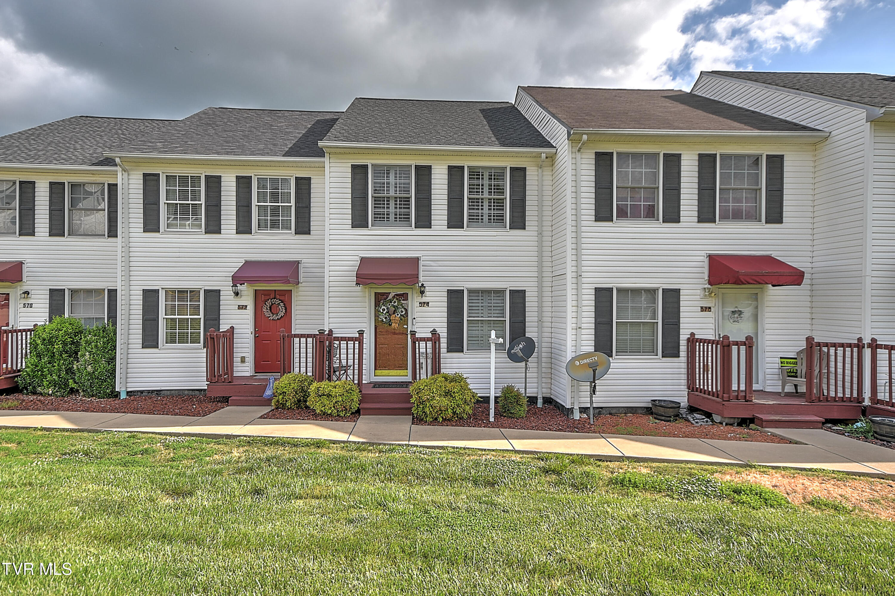 574 Beaverview Drive — photo