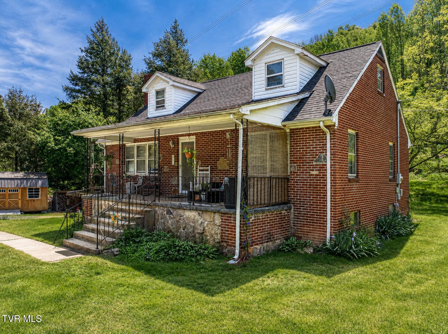 431 Mitchell Valley Drive — photo