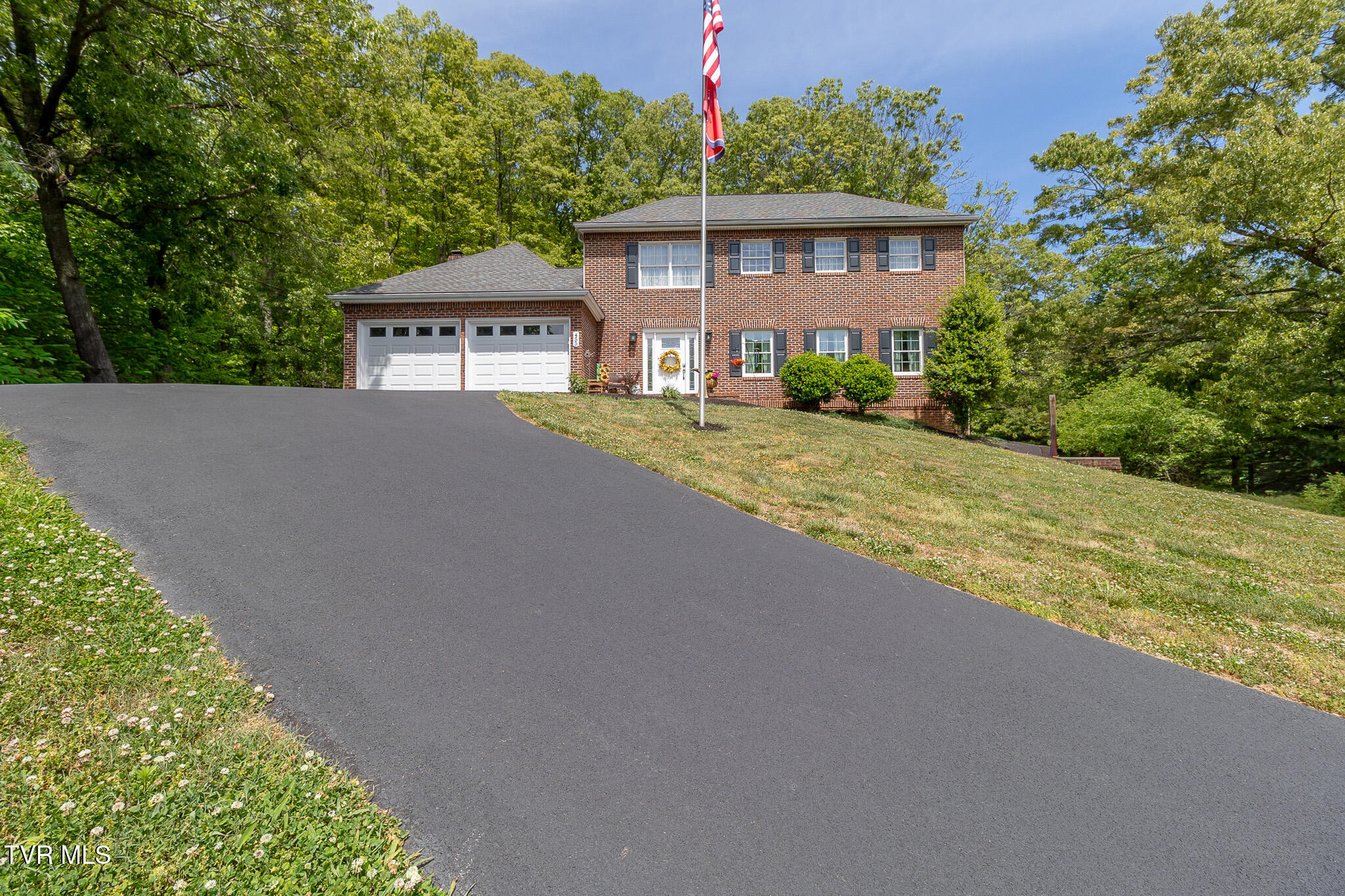 455 Cox Hollow Road — photo