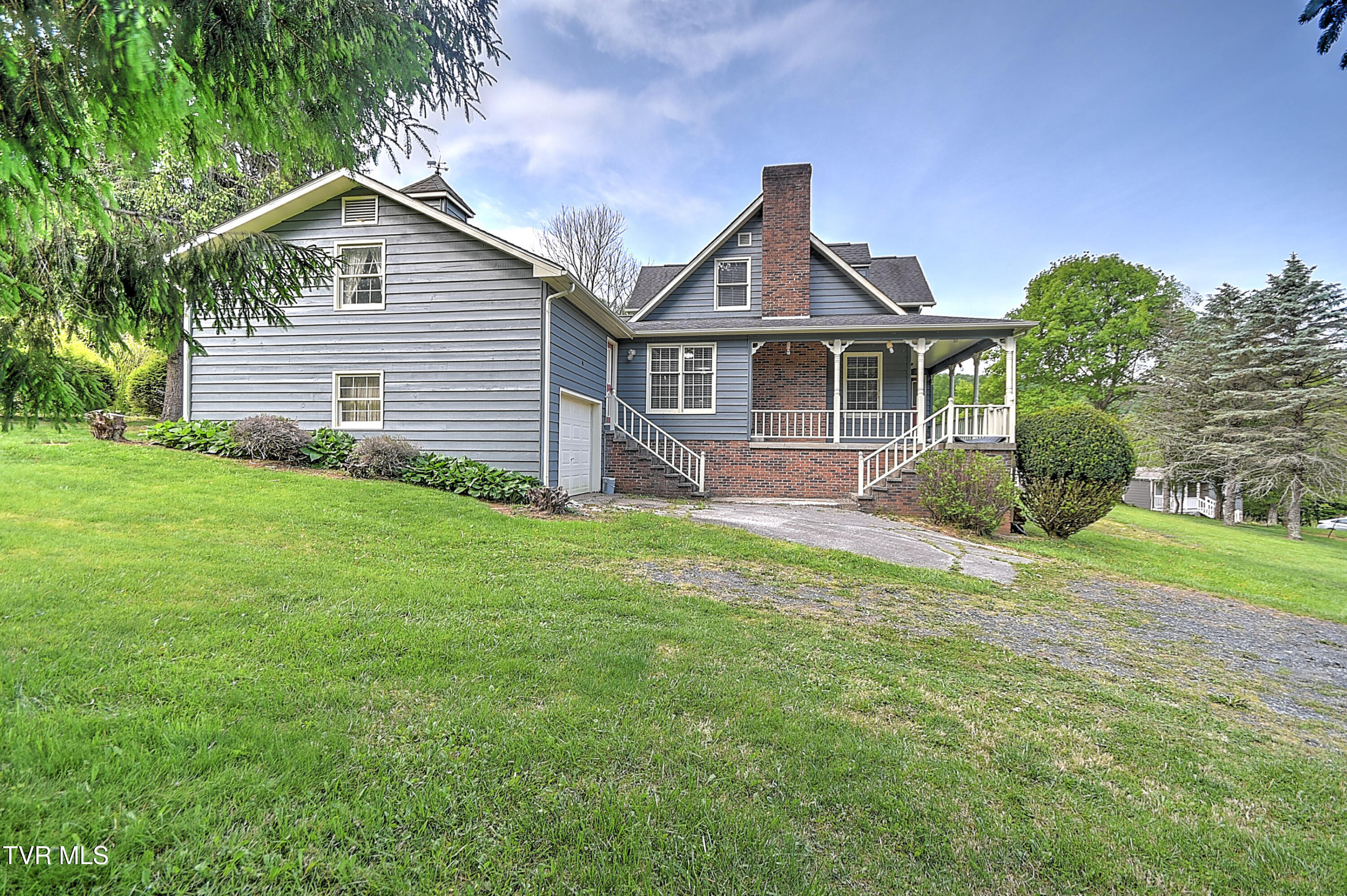 602 Heaton Creek Road — photo