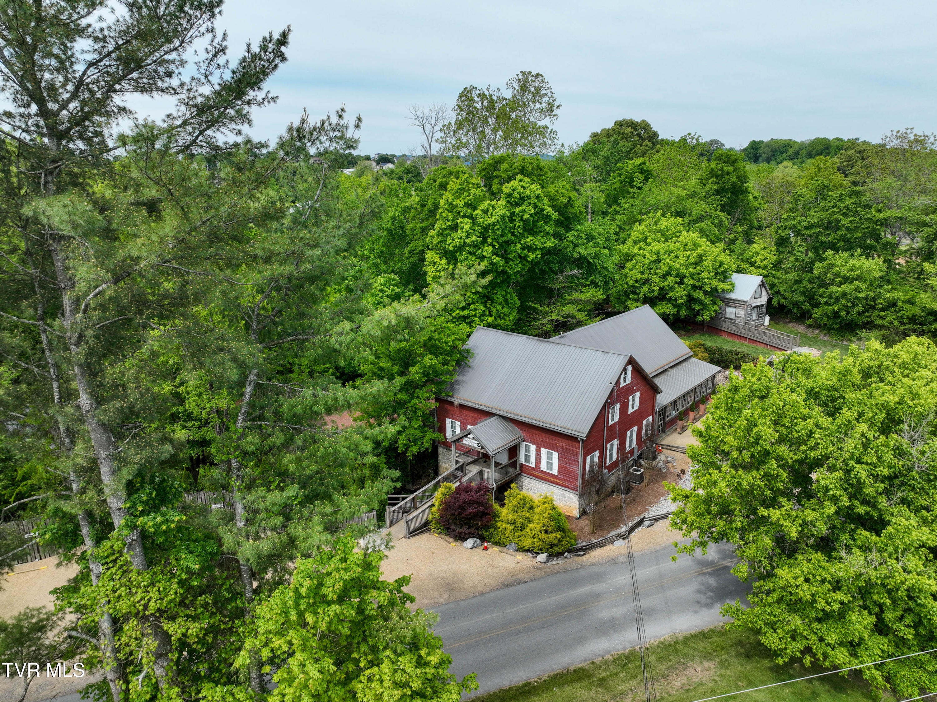 715 Carson Creek Road — photo