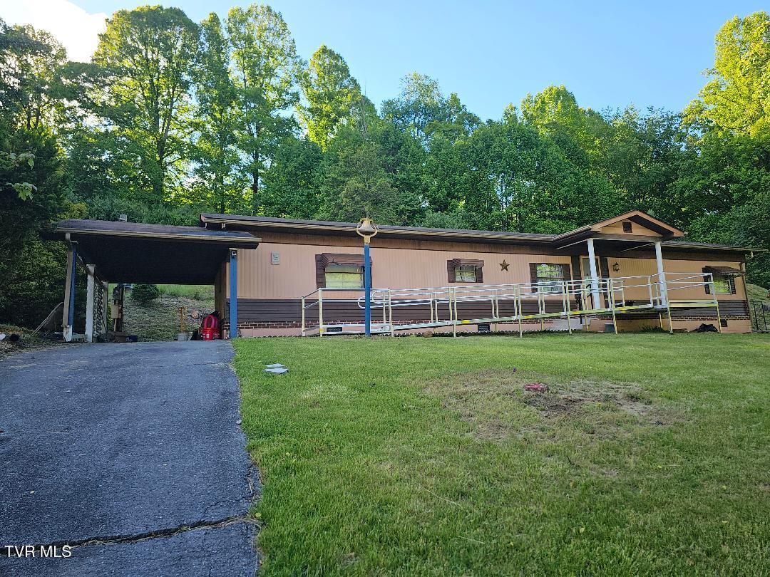 2056 Honey Camp Road — photo