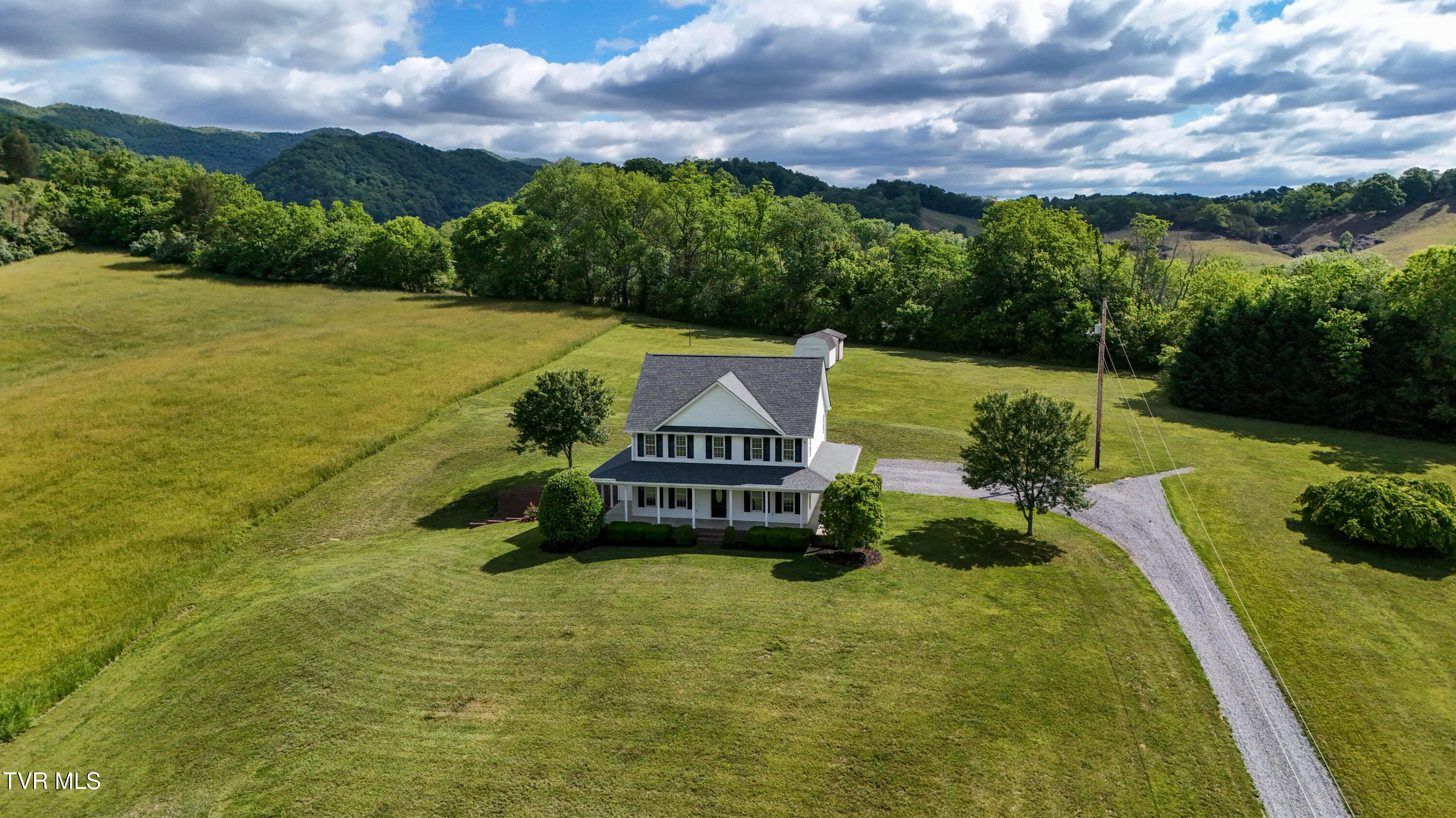 3725 Lunsford Mill Road — photo