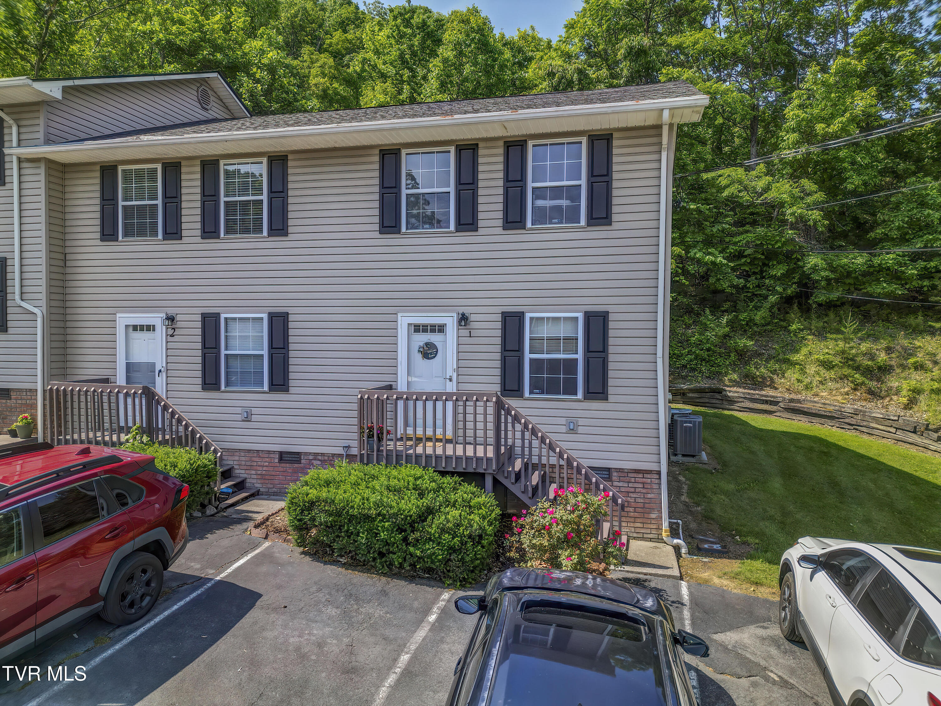 200 Arrowhead Drive 1 — photo