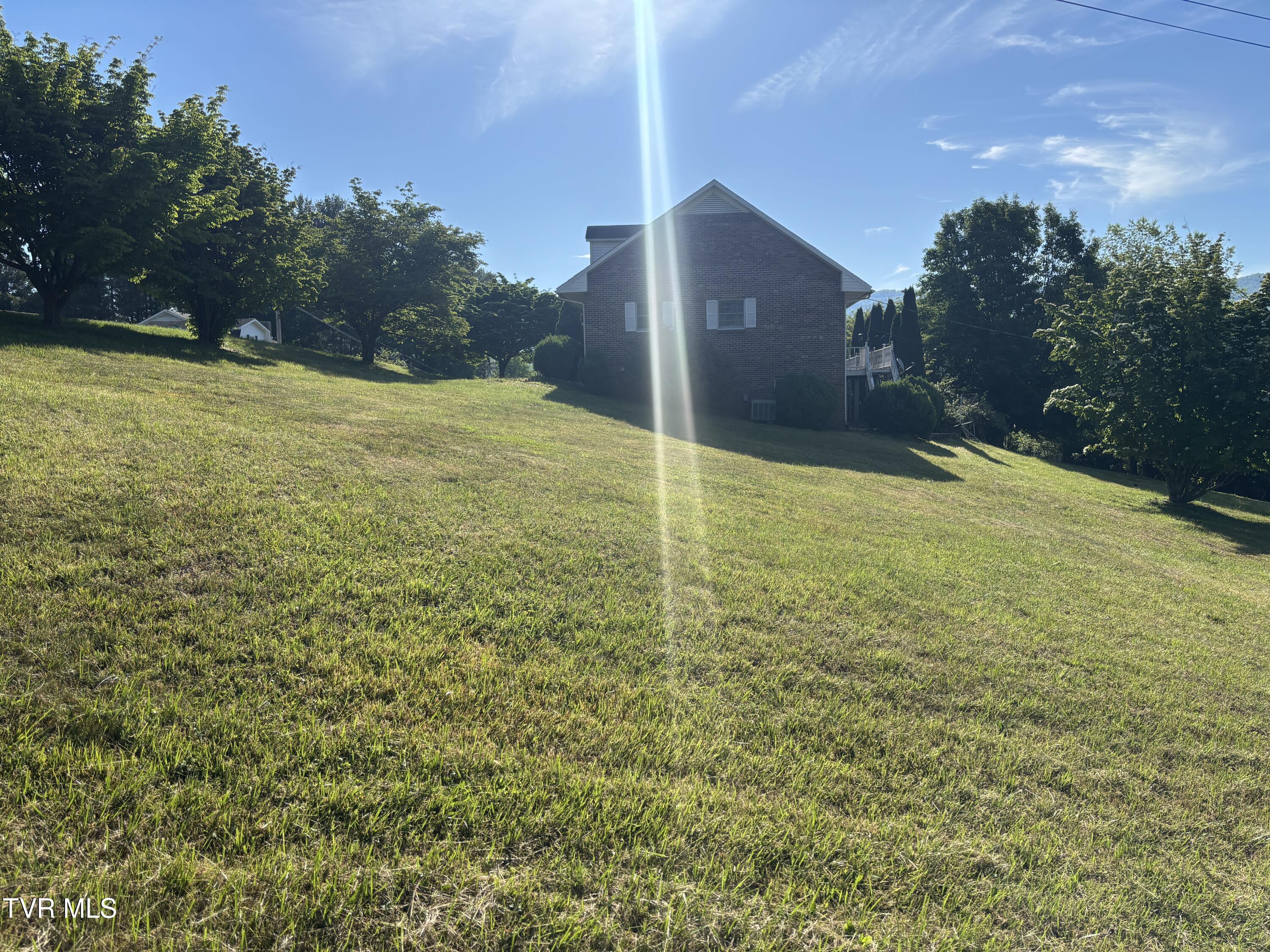 261 Hillmore Drive — photo