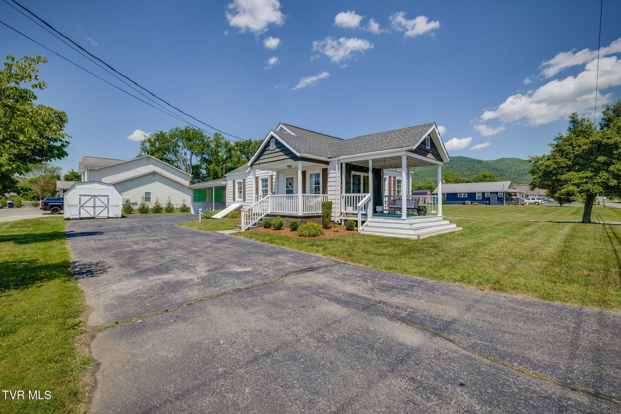 133 Sunrise Drive — photo