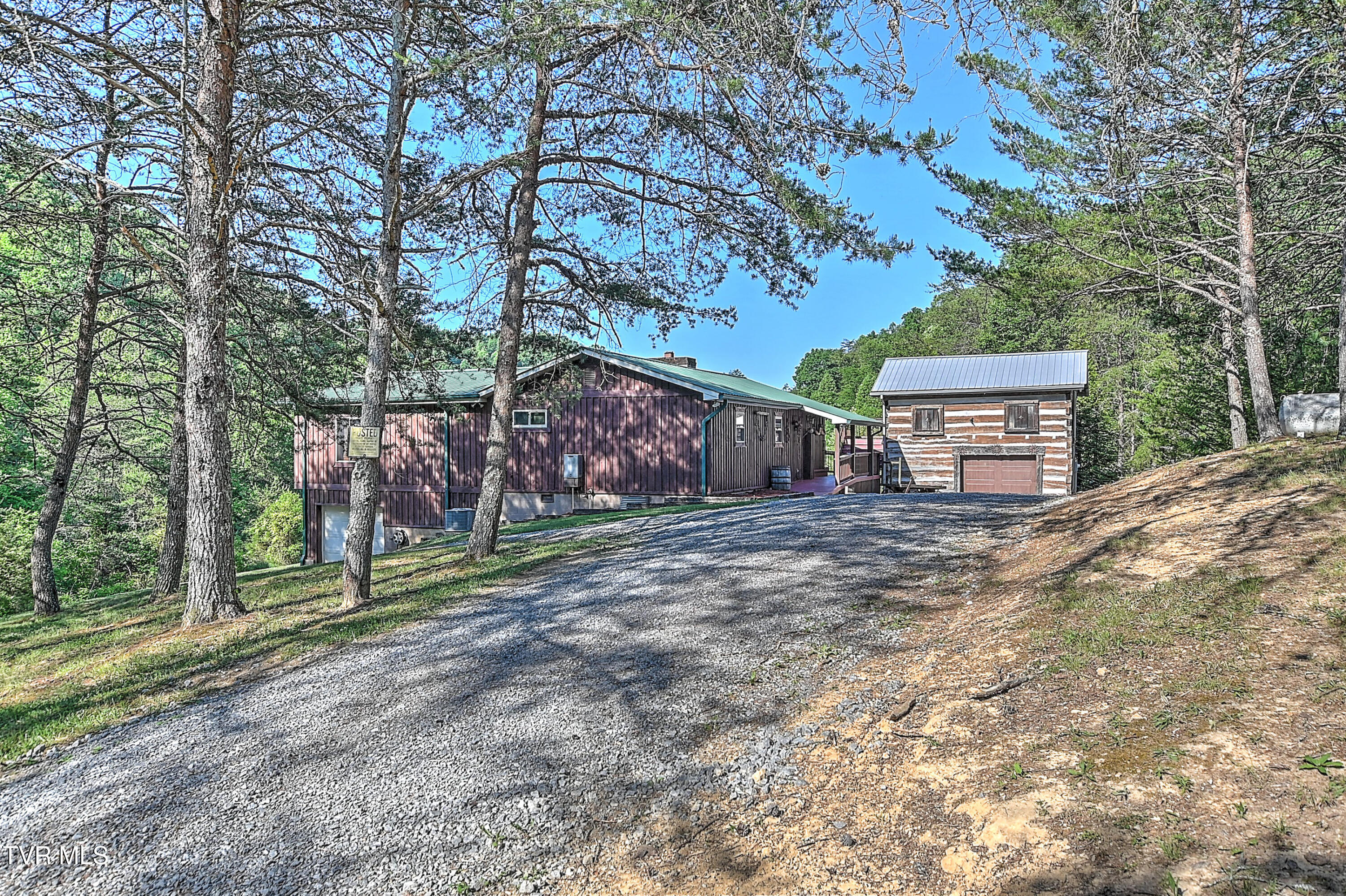3388 Flower Gap Road — photo