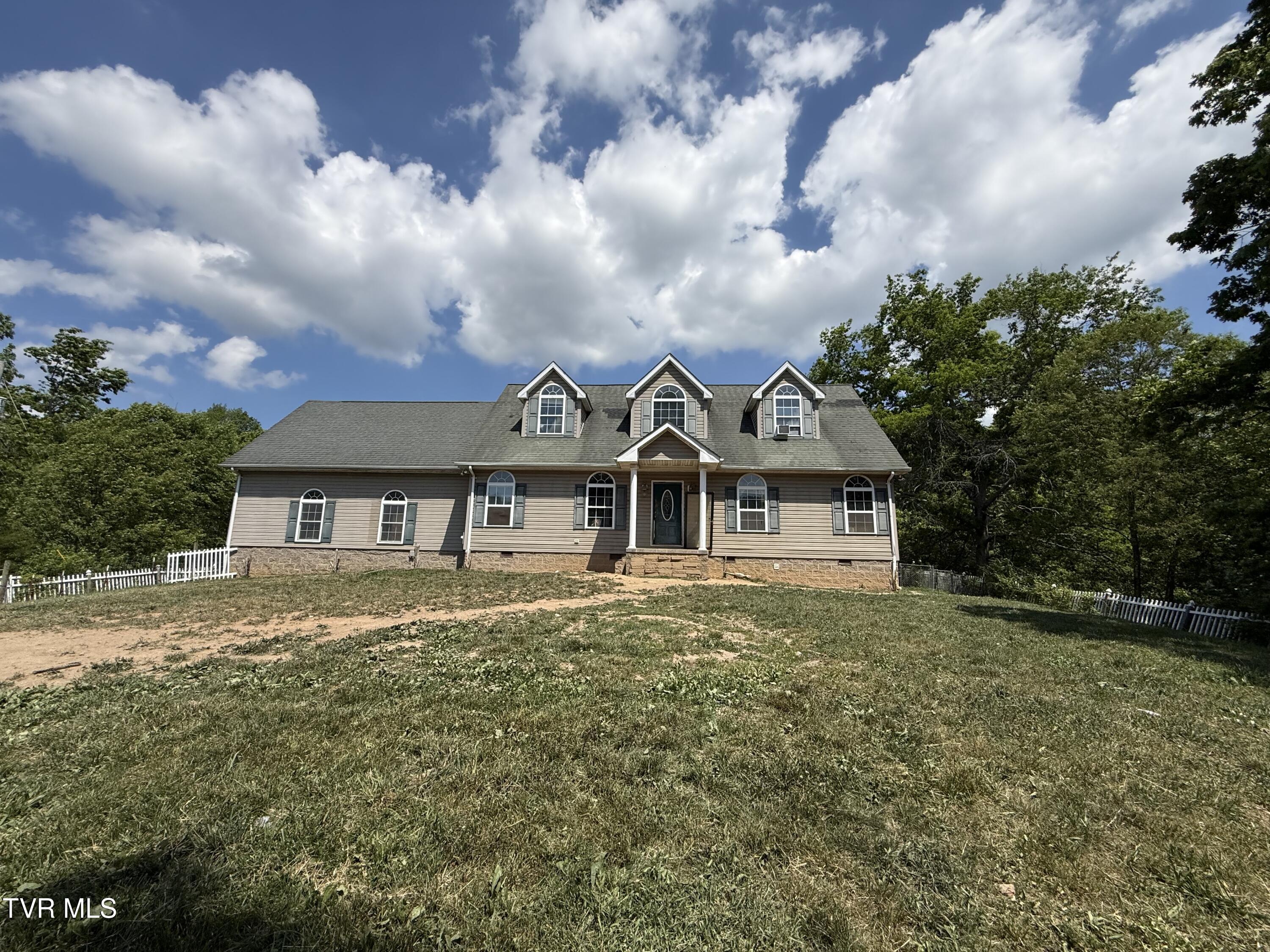 2497 Upper Copper Creek Road — photo