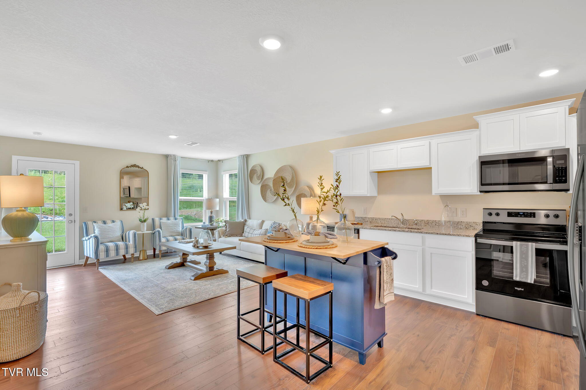 304 Chimney View Loop — photo