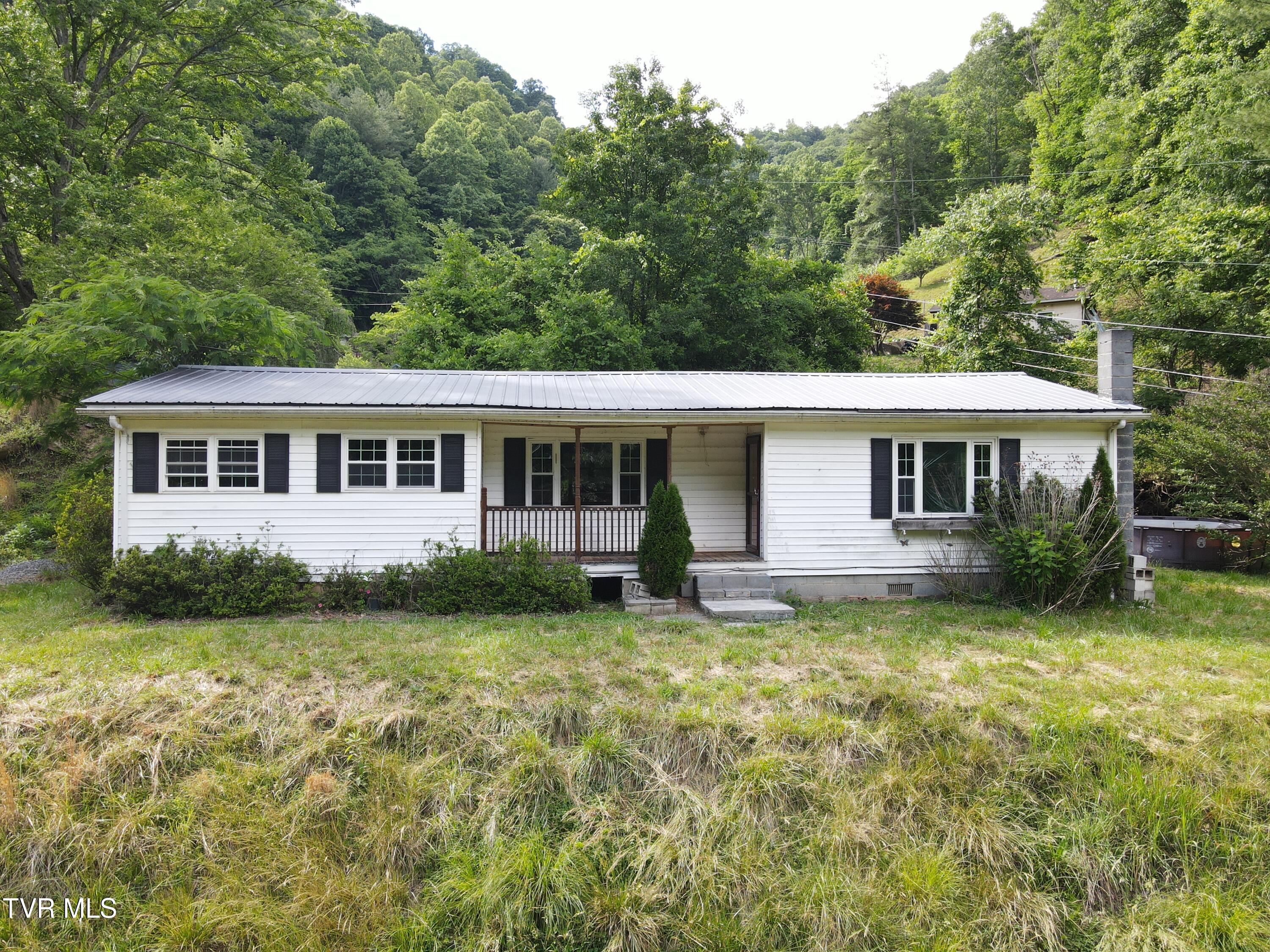 1020 Steep Fork Road — photo